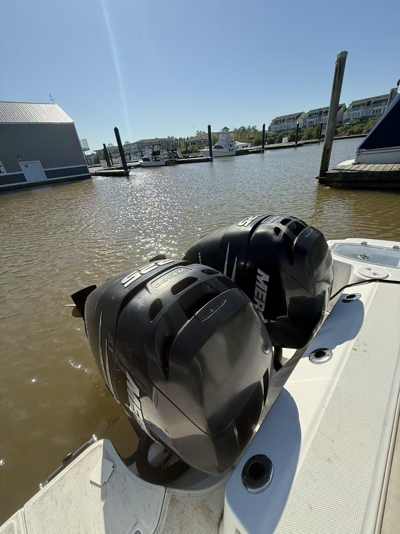 2016-boston-whaler-285-conquest-power-9792383-20250513095155182-1_XLARGE