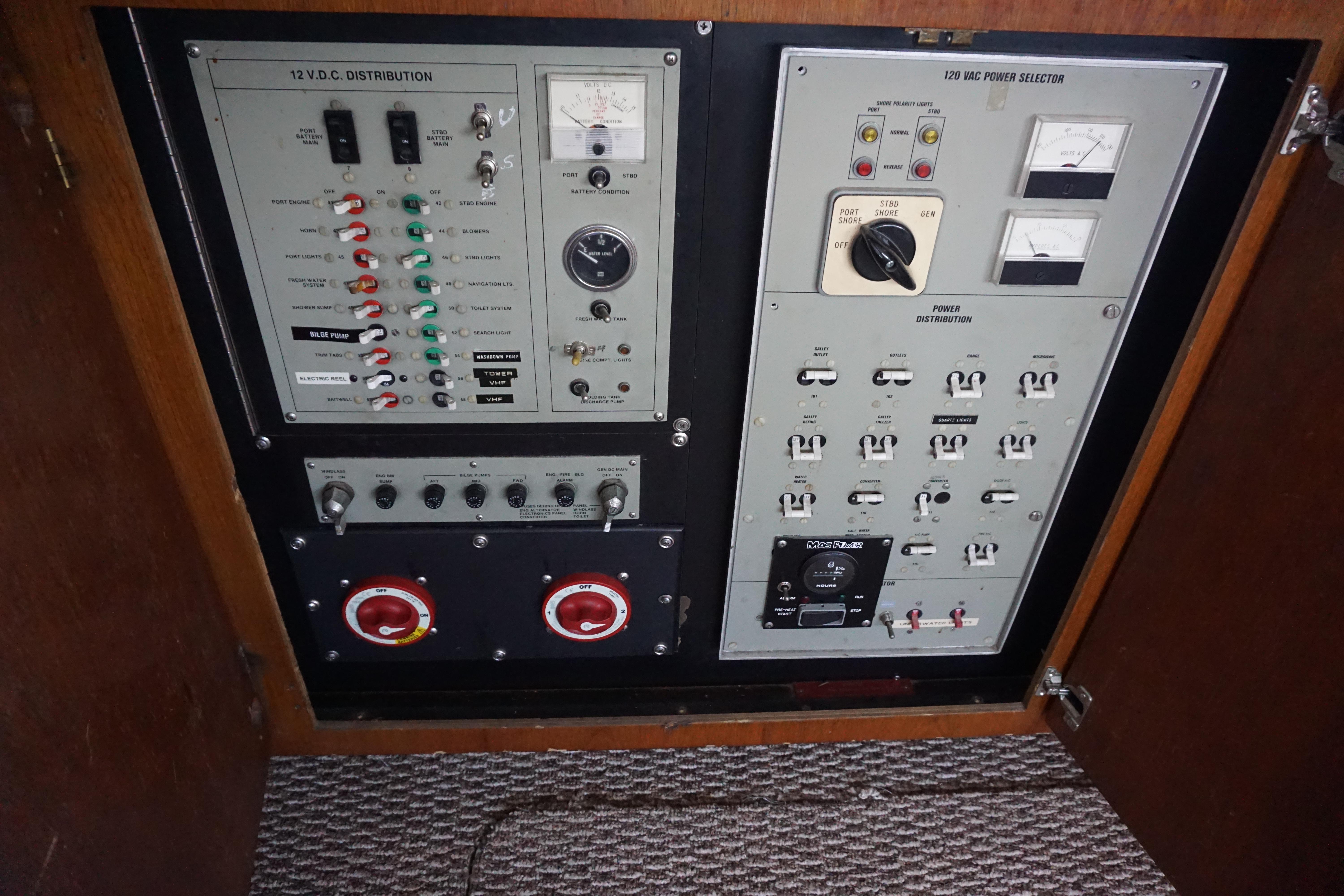 1987 37 Bertram 37 Convertible RIDGEBACK Electrical Panel