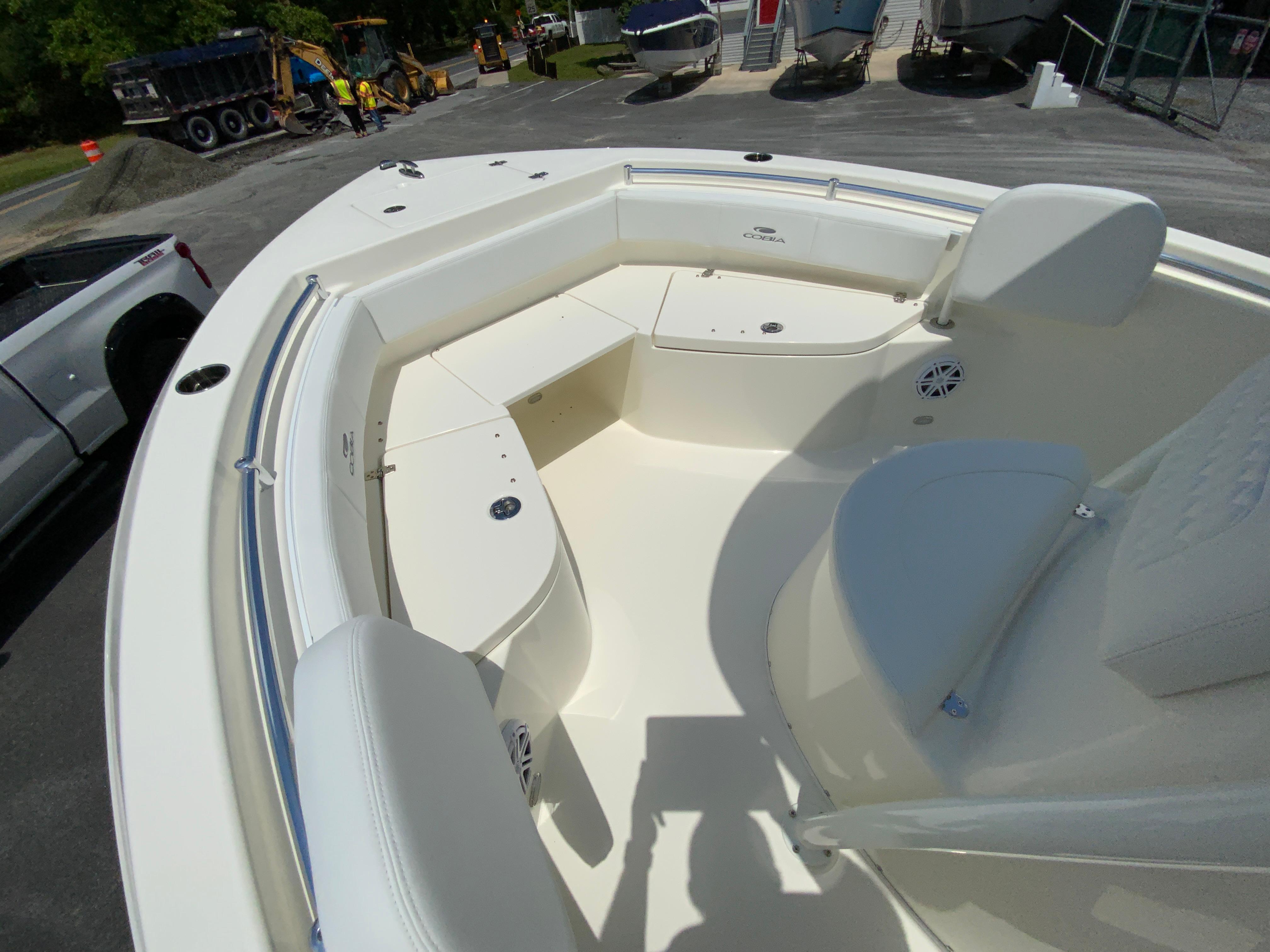 2025 Cobia 220 Center Console-17