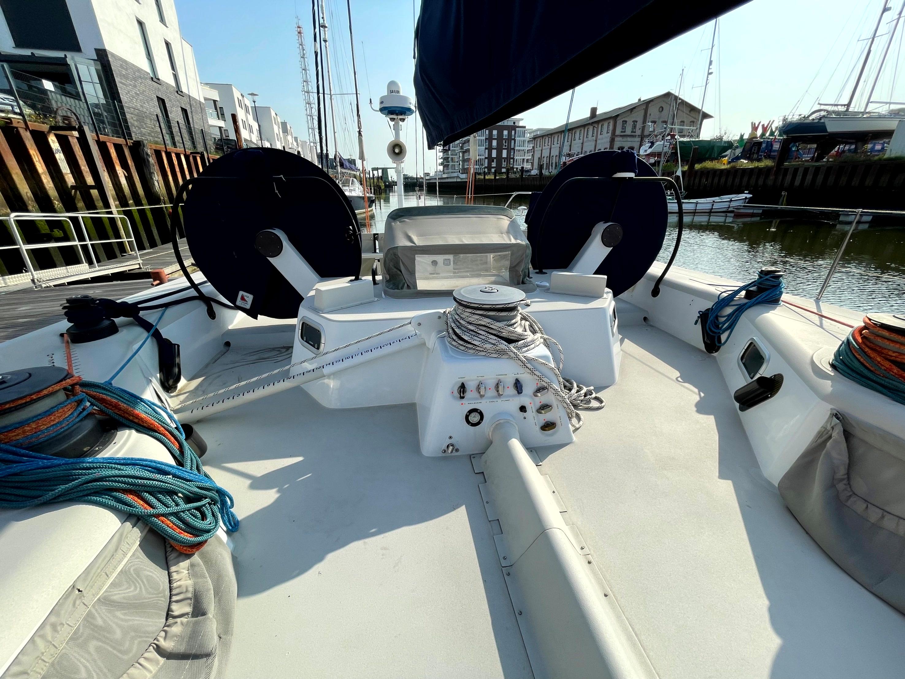 Eric Goetz Custom Sailboats 80 HEXE