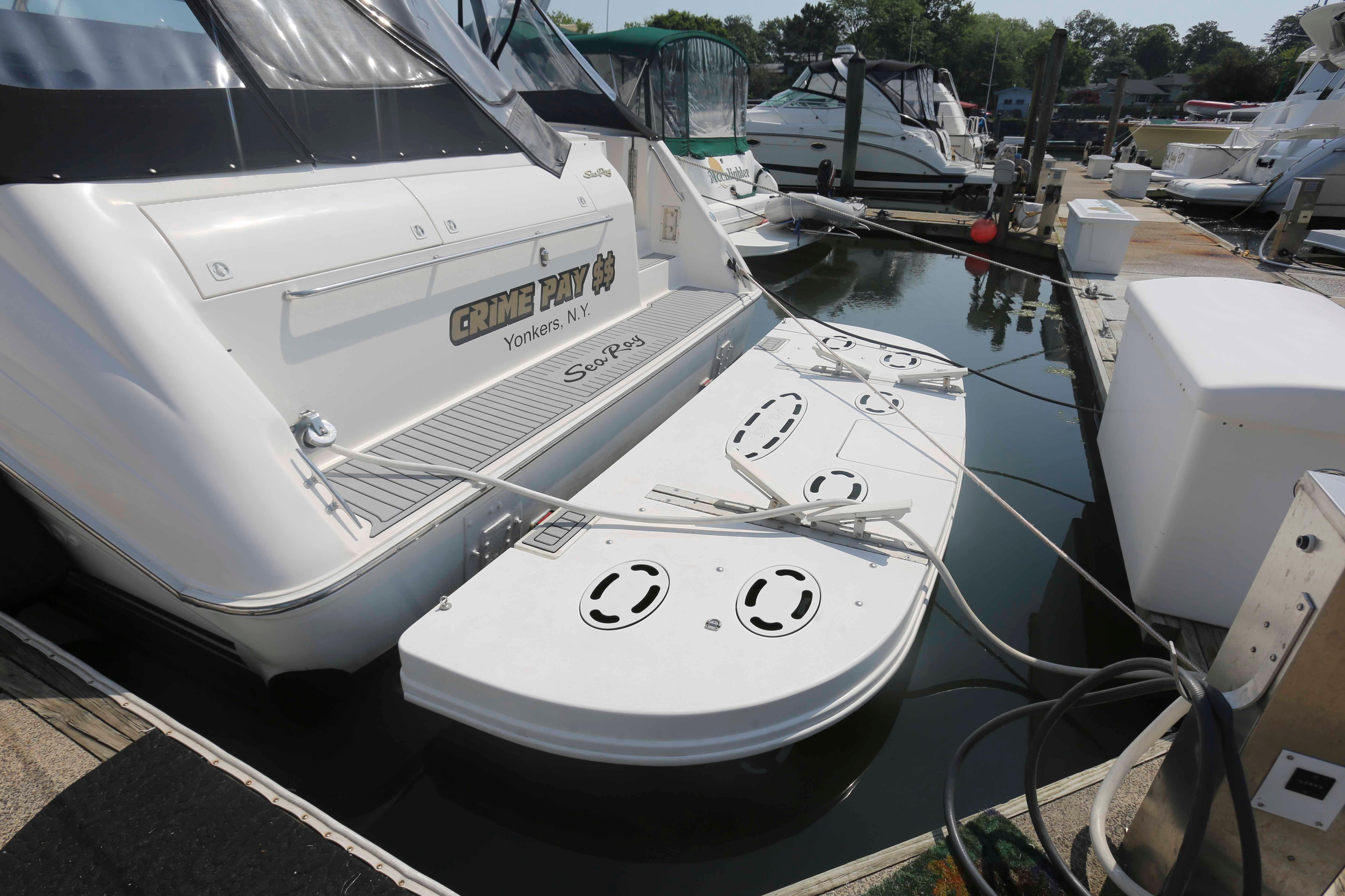 NY 10073 TL Knot 10 Yacht Sales
