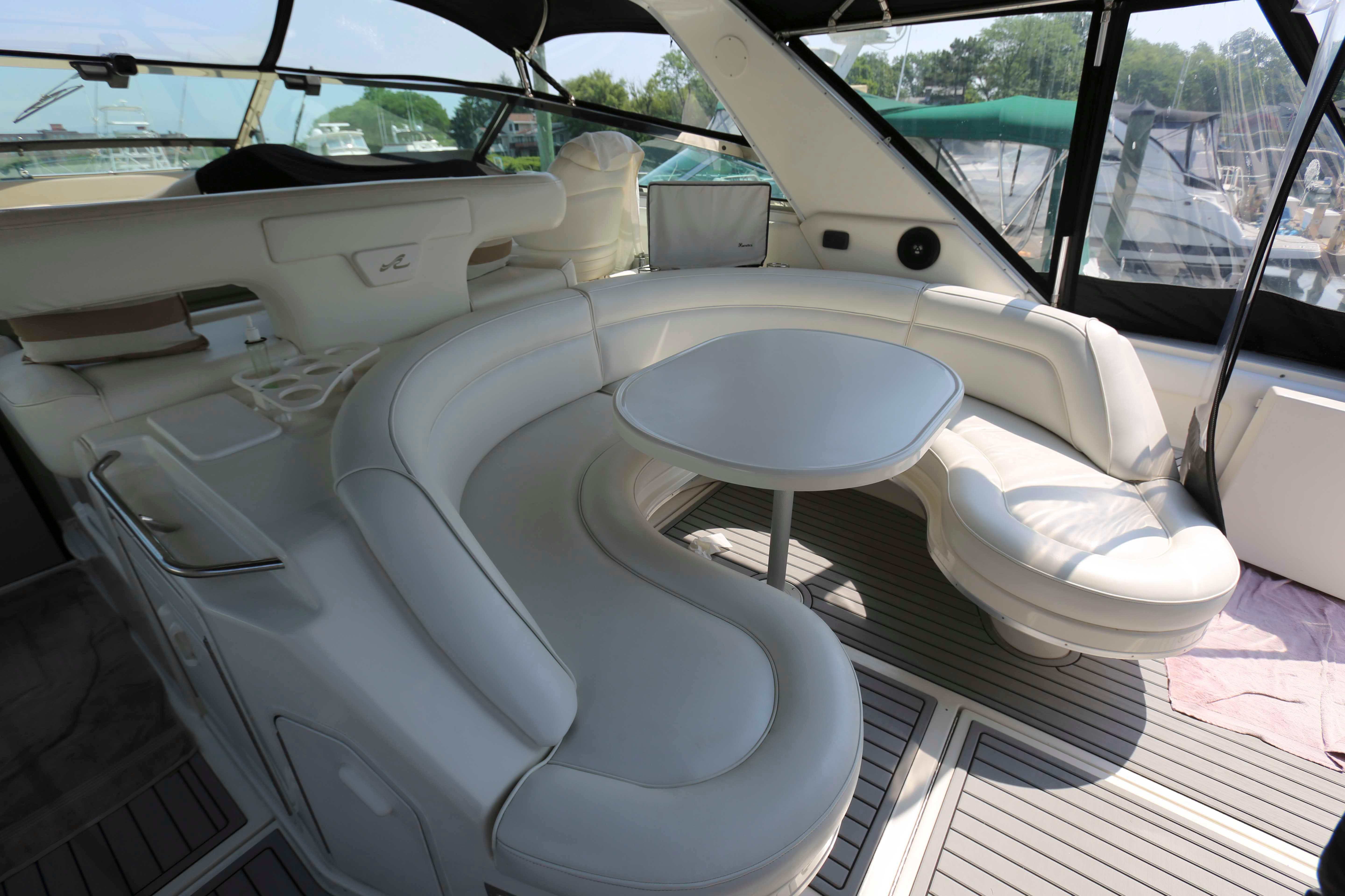 NY 10073 TL Knot 10 Yacht Sales