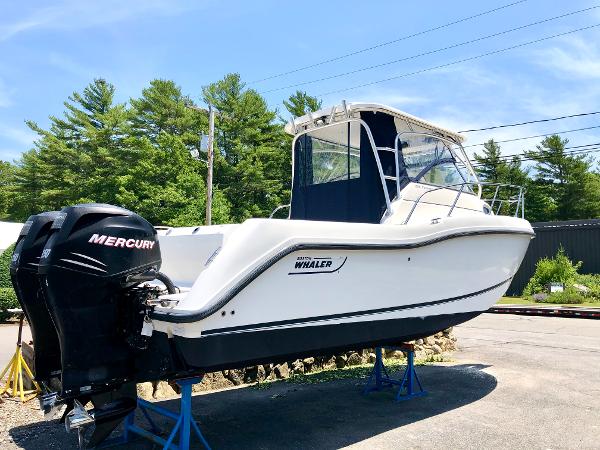 25' Boston Whaler, Listing Number 100874288, - Photo No. 2