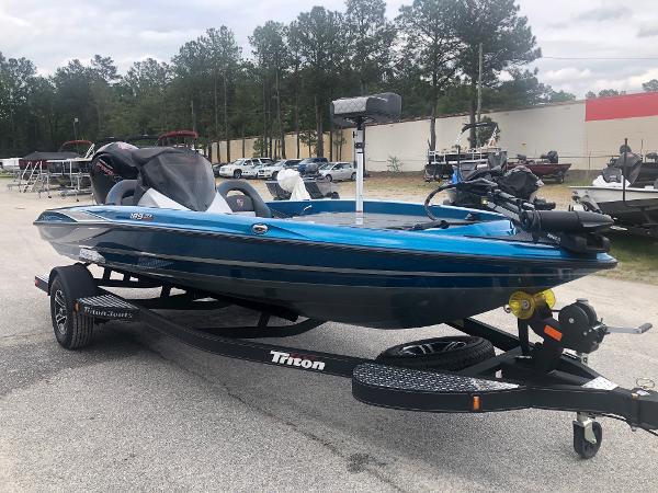 2021 Triton boat for sale, model of the boat is 189 TRX & Image # 5 of 29