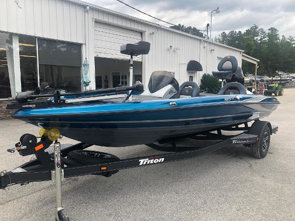 2021 Triton boat for sale, model of the boat is 189 TRX & Image # 1 of 29