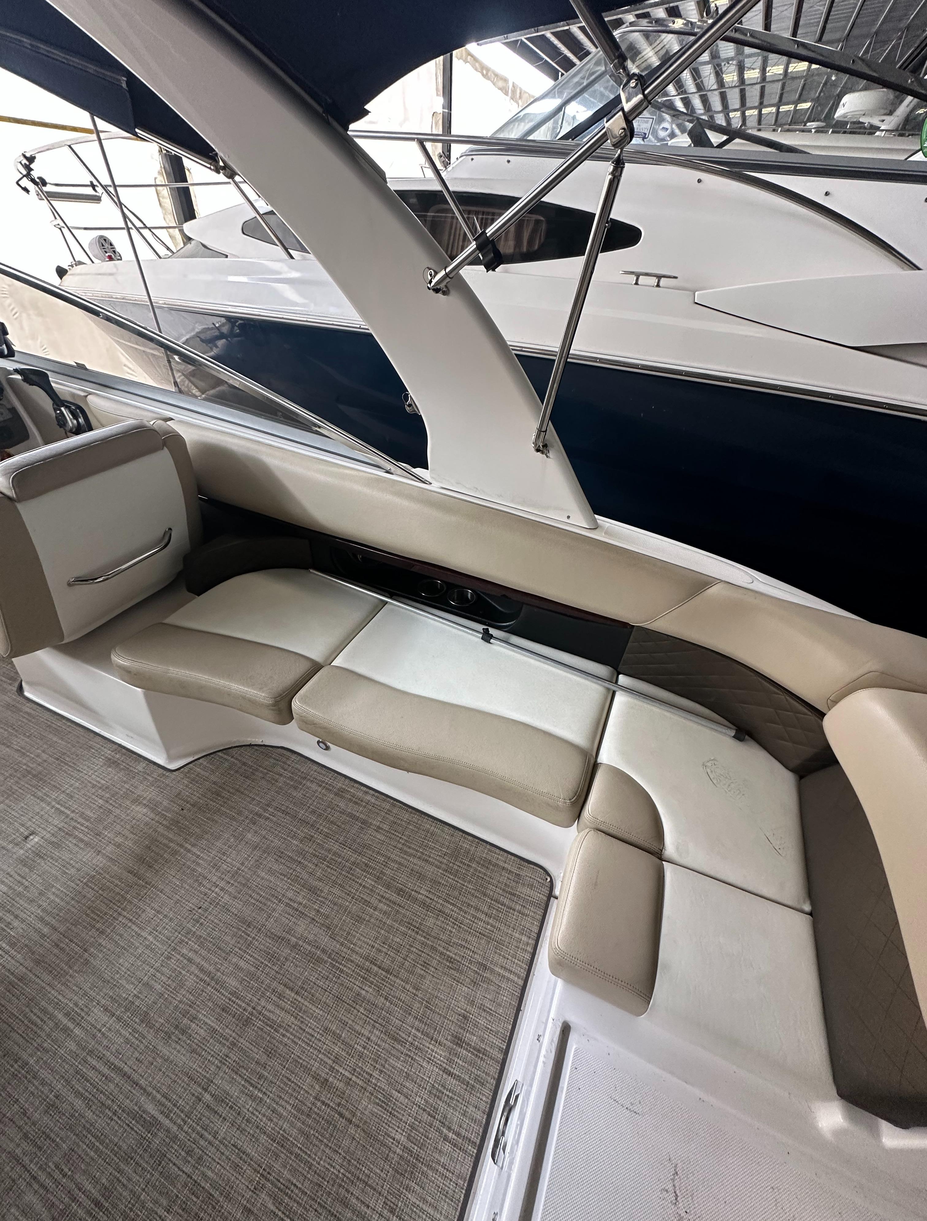 2012 Regal 2700 Bowrider-10