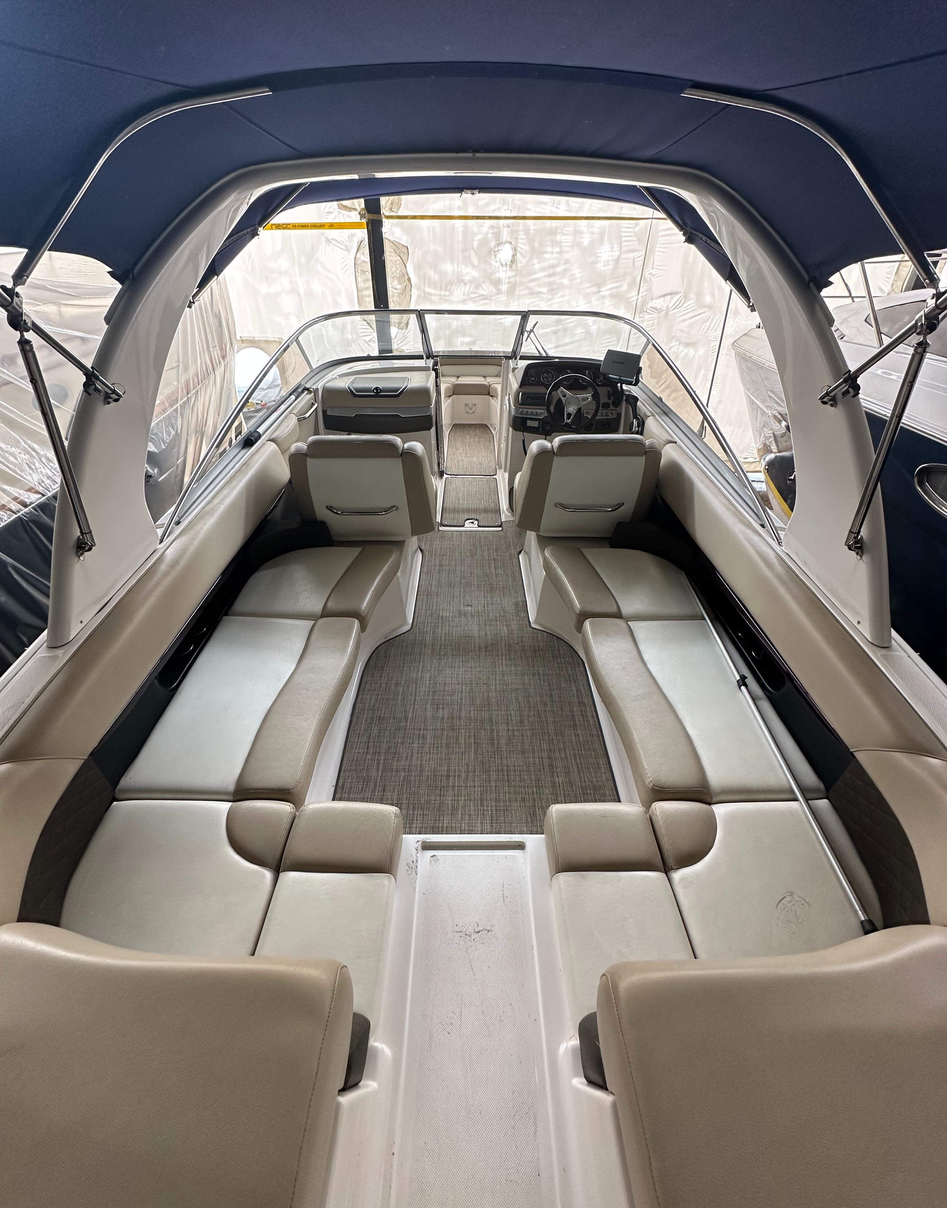 2012 Regal 2700 Bowrider-7