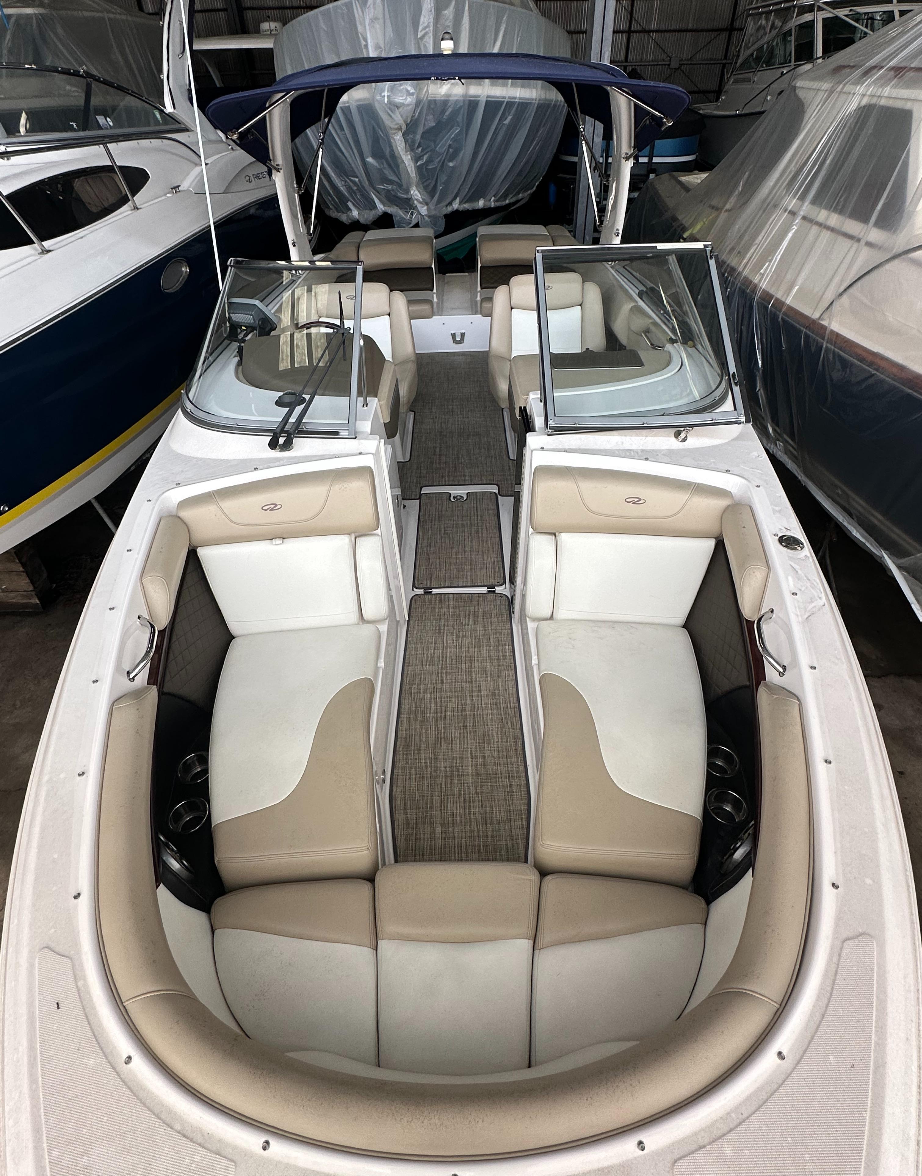 2012 Regal 2700 Bowrider-22