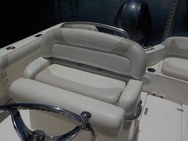 21' Boston Whaler, Listing Number 100888709, - Photo No. 8