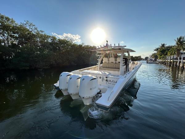 2017 Pursuit S 480 -  Stern/ engines