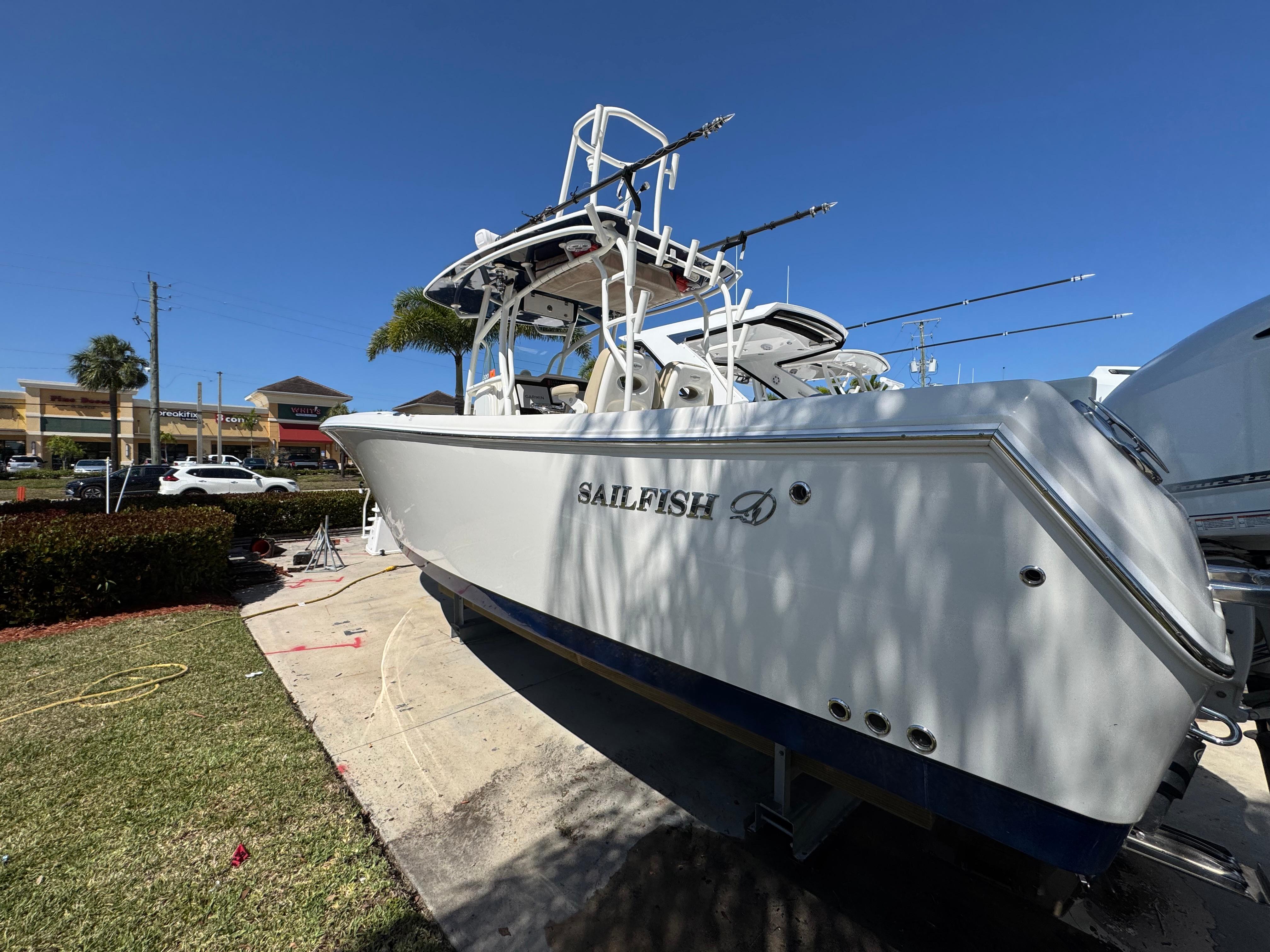 2019-sailfish-320-cc-power-9762438-20250417124255054-1_XLARGE