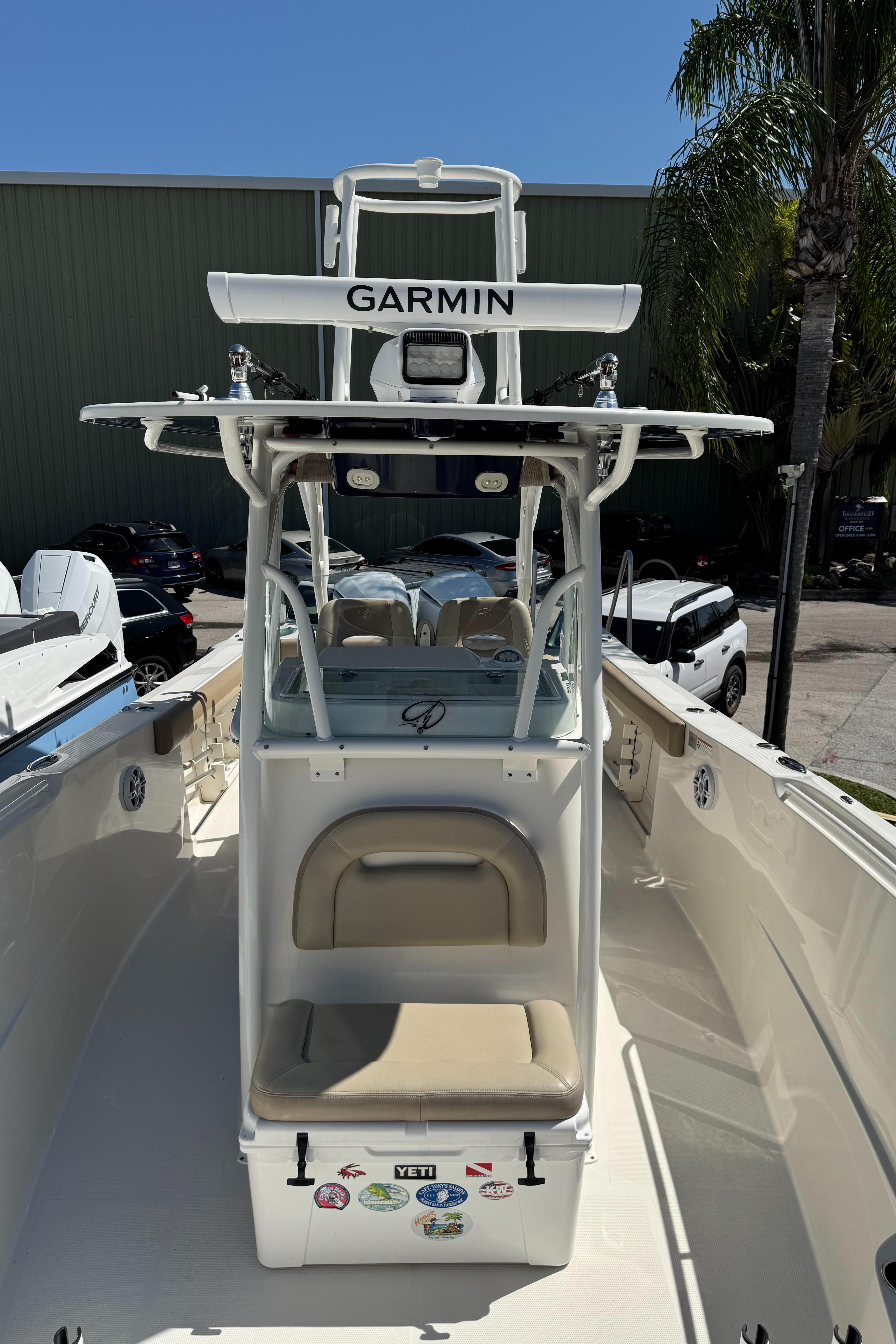 2019-sailfish-320-cc-power-9762438-20250417124319489-1_XLARGE