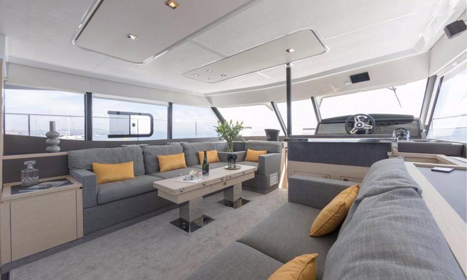 Fountaine Pajot MY 44 Saloon Seating