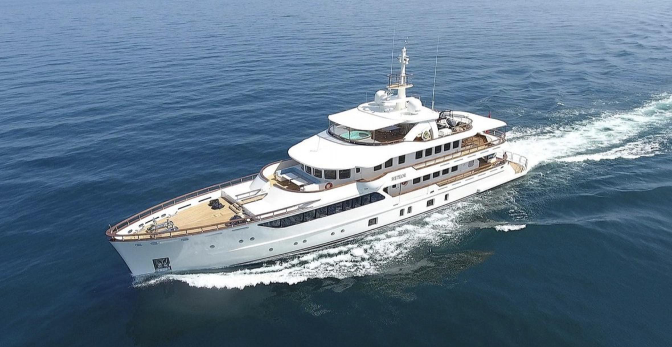 Mural Yachts Meteor