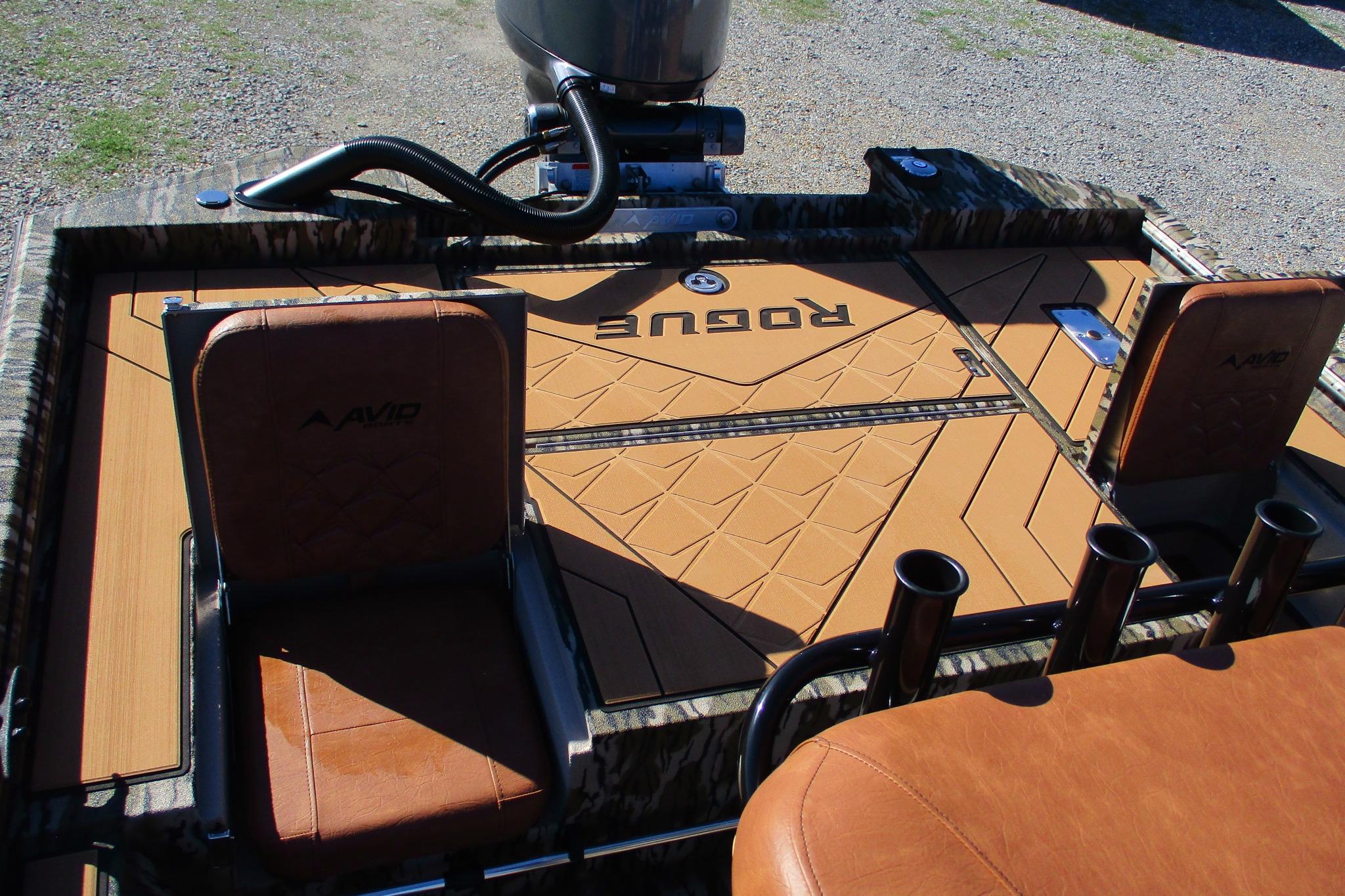 2026 Avid 22 Rogue CC-13