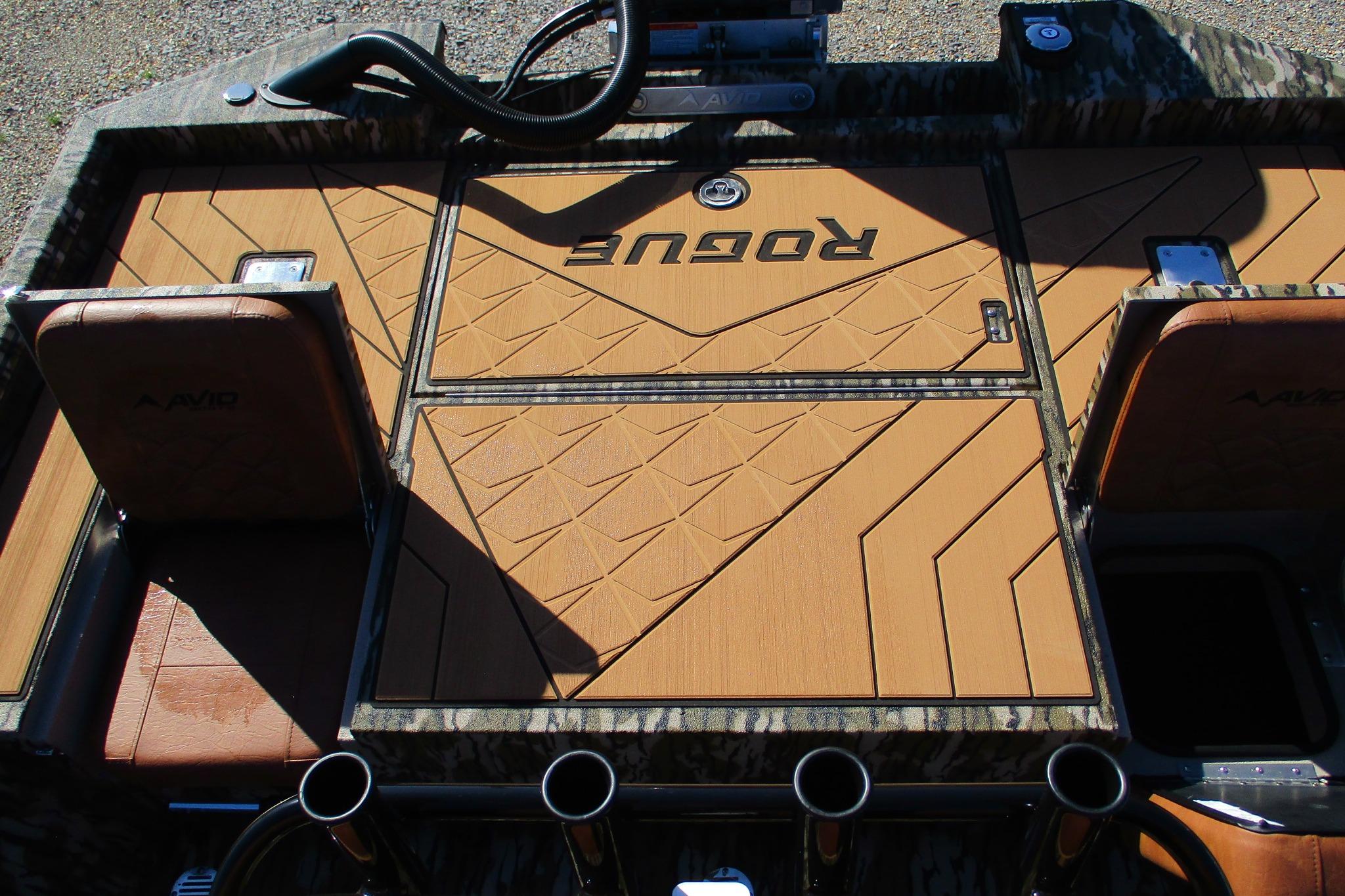 2026 Avid 22 Rogue CC-14