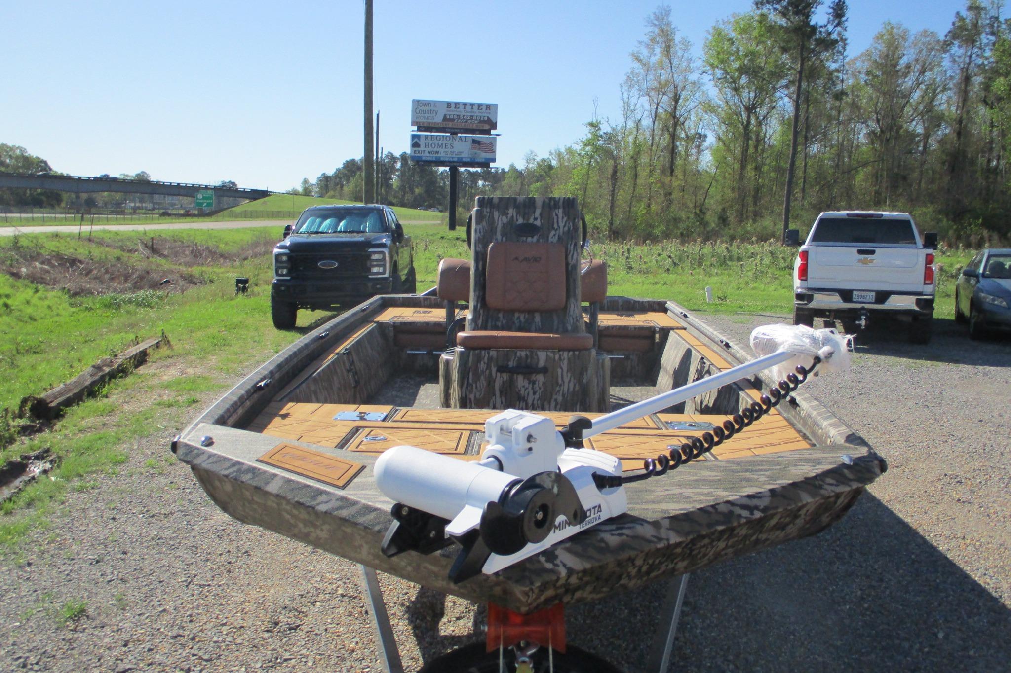 2026 Avid 22 Rogue CC-5