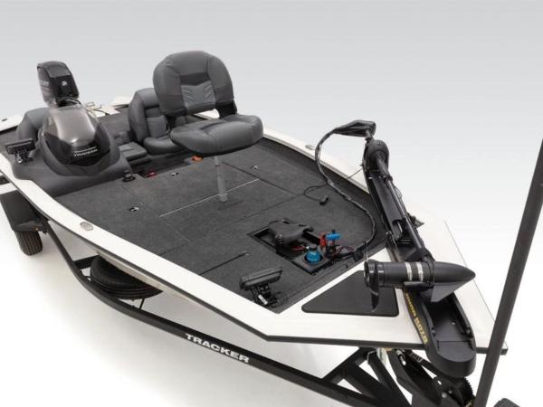 2022 Tracker Boats boat for sale, model of the boat is Pro Team 175 TXW® Tournament Ed. & Image # 5 of 31