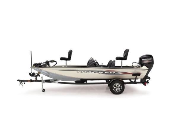2022 Tracker Boats boat for sale, model of the boat is Pro Team 175 TXW® Tournament Ed. & Image # 6 of 31