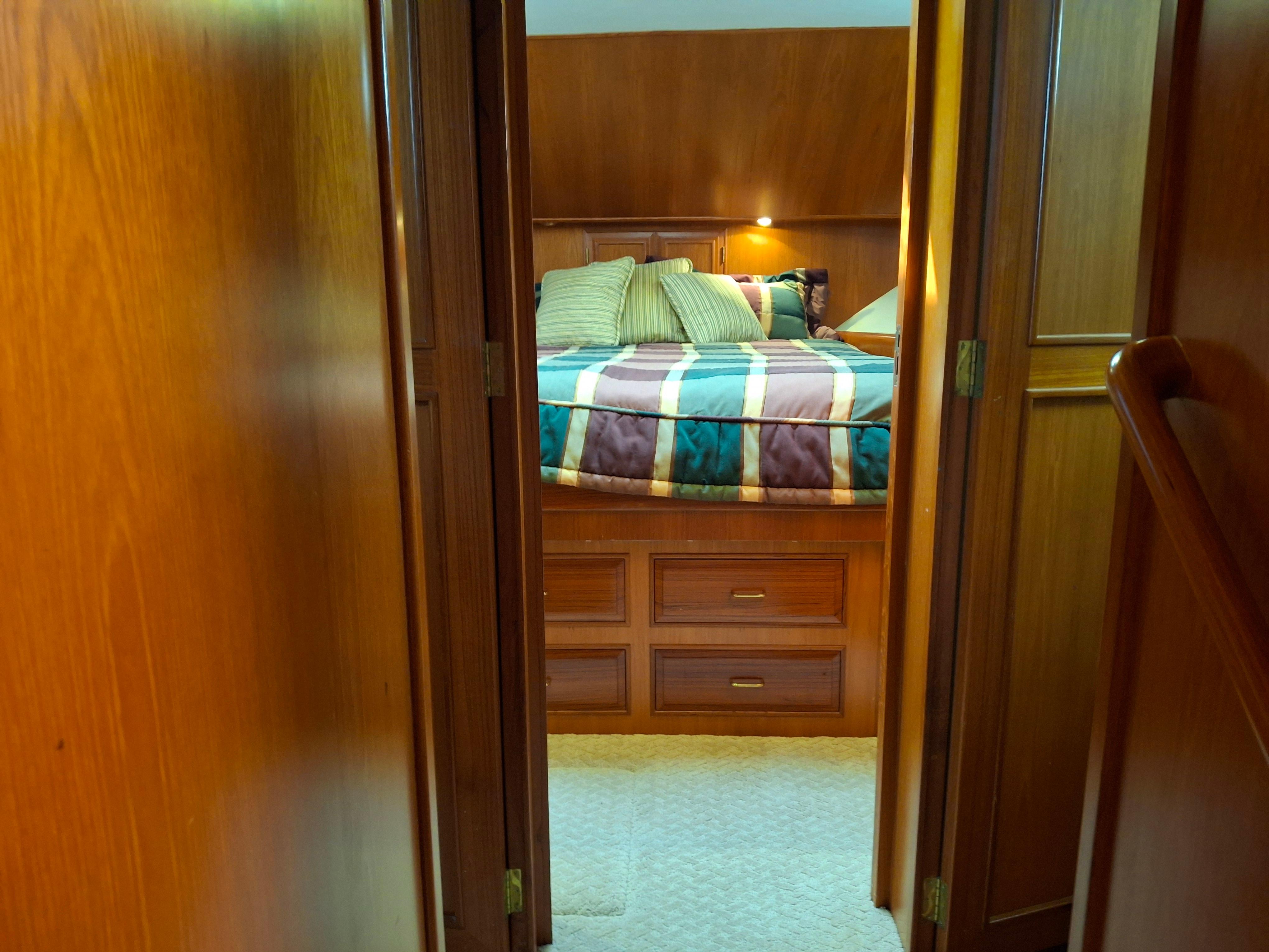 1998 Ocean Alexander 548 Pilothouse #TBRG54914LLC inventory image at Sun Country Yachts, South Lake Union (Seattle) 1998 Ocean Alexander 548 Pilothouse #TBRG54914LLC inventory image at Sun Country Yachts, South Lake Union (Seattle)