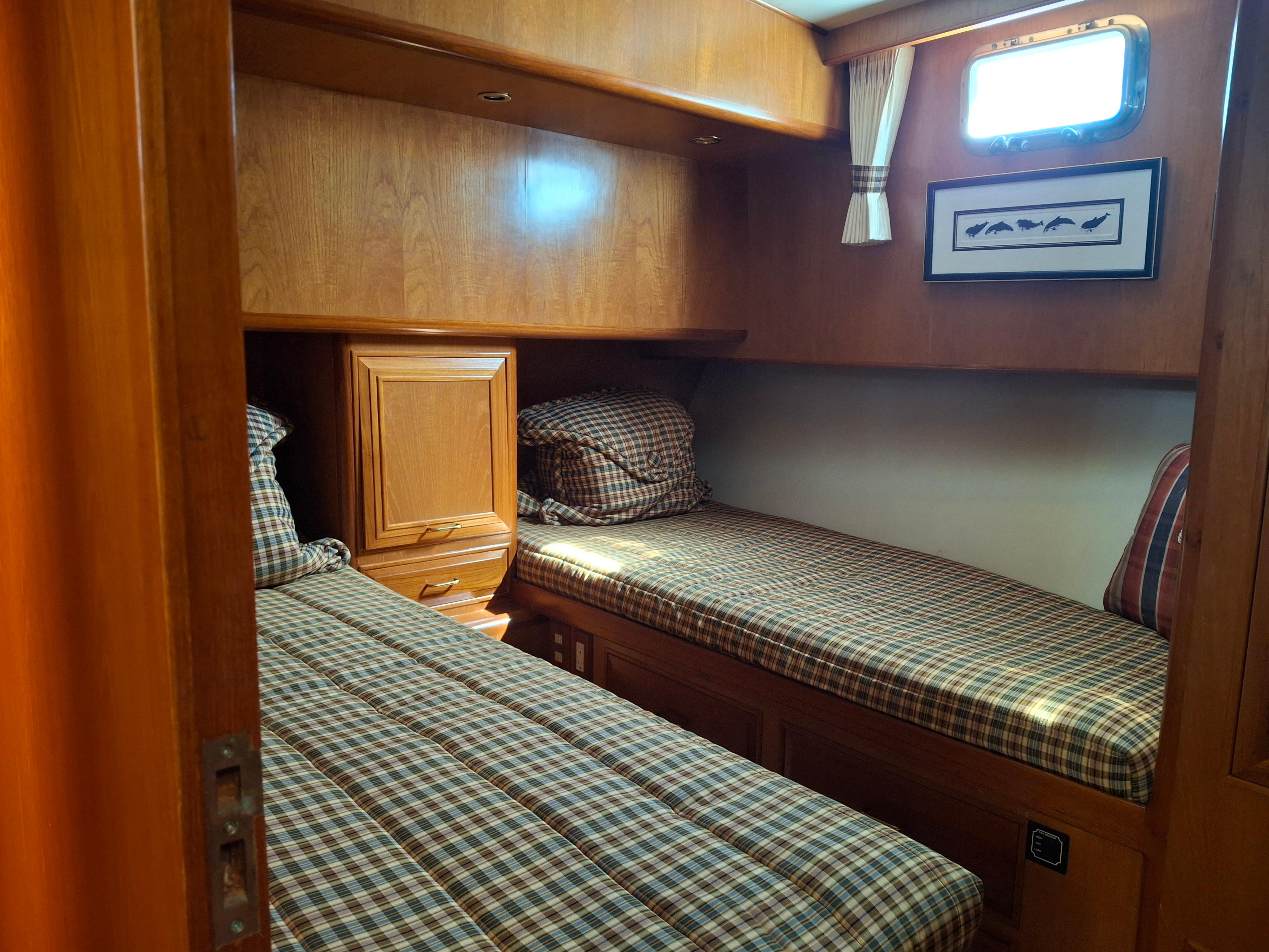 1998 Ocean Alexander 548 Pilothouse #TBRG54914LLC inventory image at Sun Country Yachts, South Lake Union (Seattle) 1998 Ocean Alexander 548 Pilothouse #TBRG54914LLC inventory image at Sun Country Yachts, South Lake Union (Seattle)