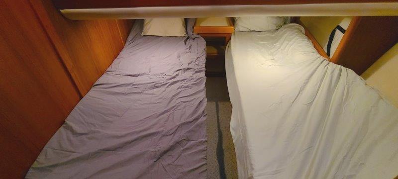 Side Stateroom with Twin Berth