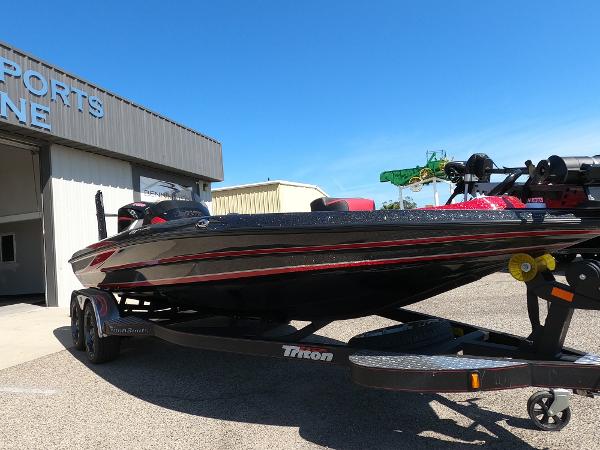 2020 Triton boat for sale, model of the boat is 20 TRX Patriot Elite & Image # 3 of 25