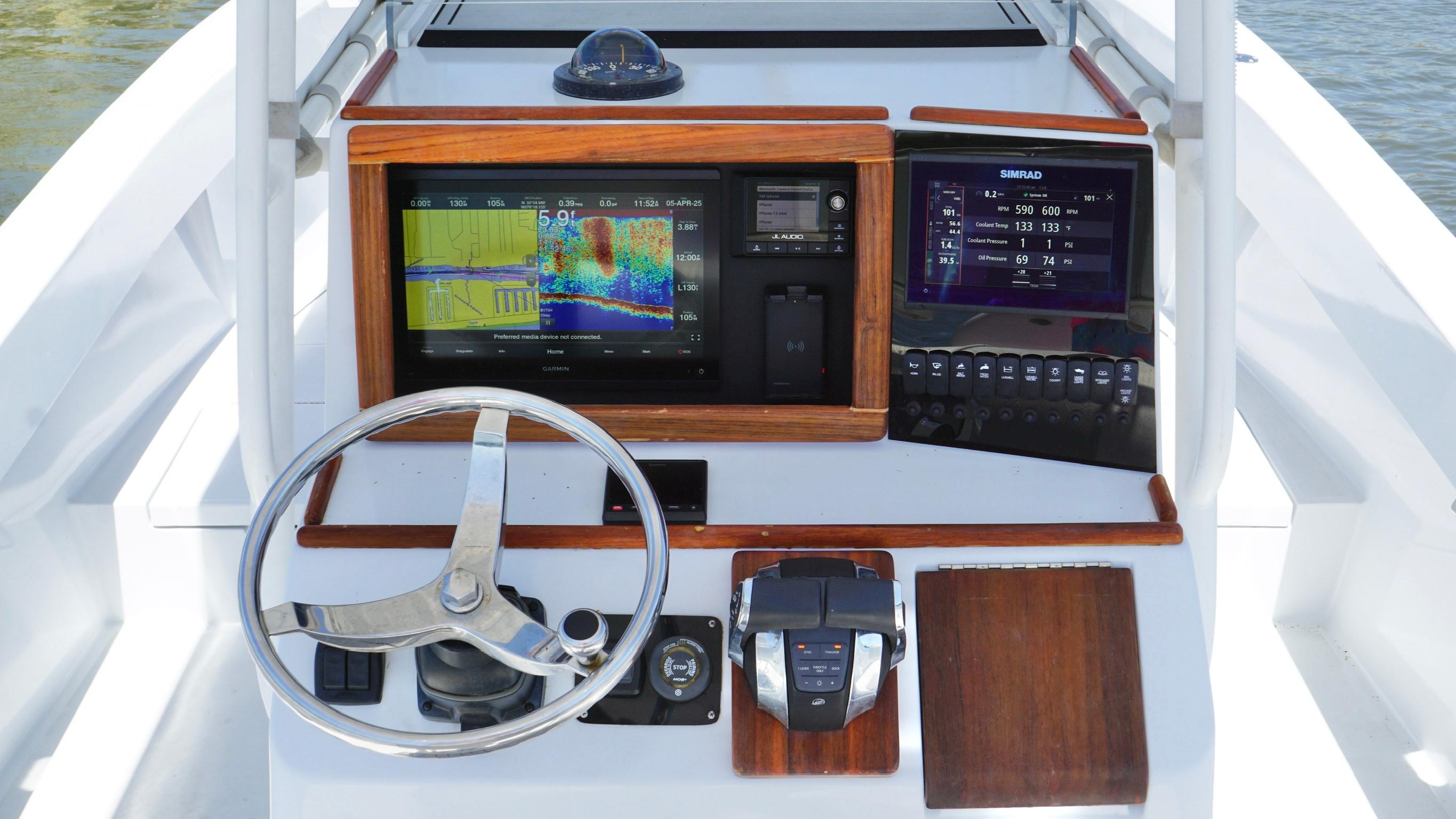 2000 Regulator 26 Classic - Image 14