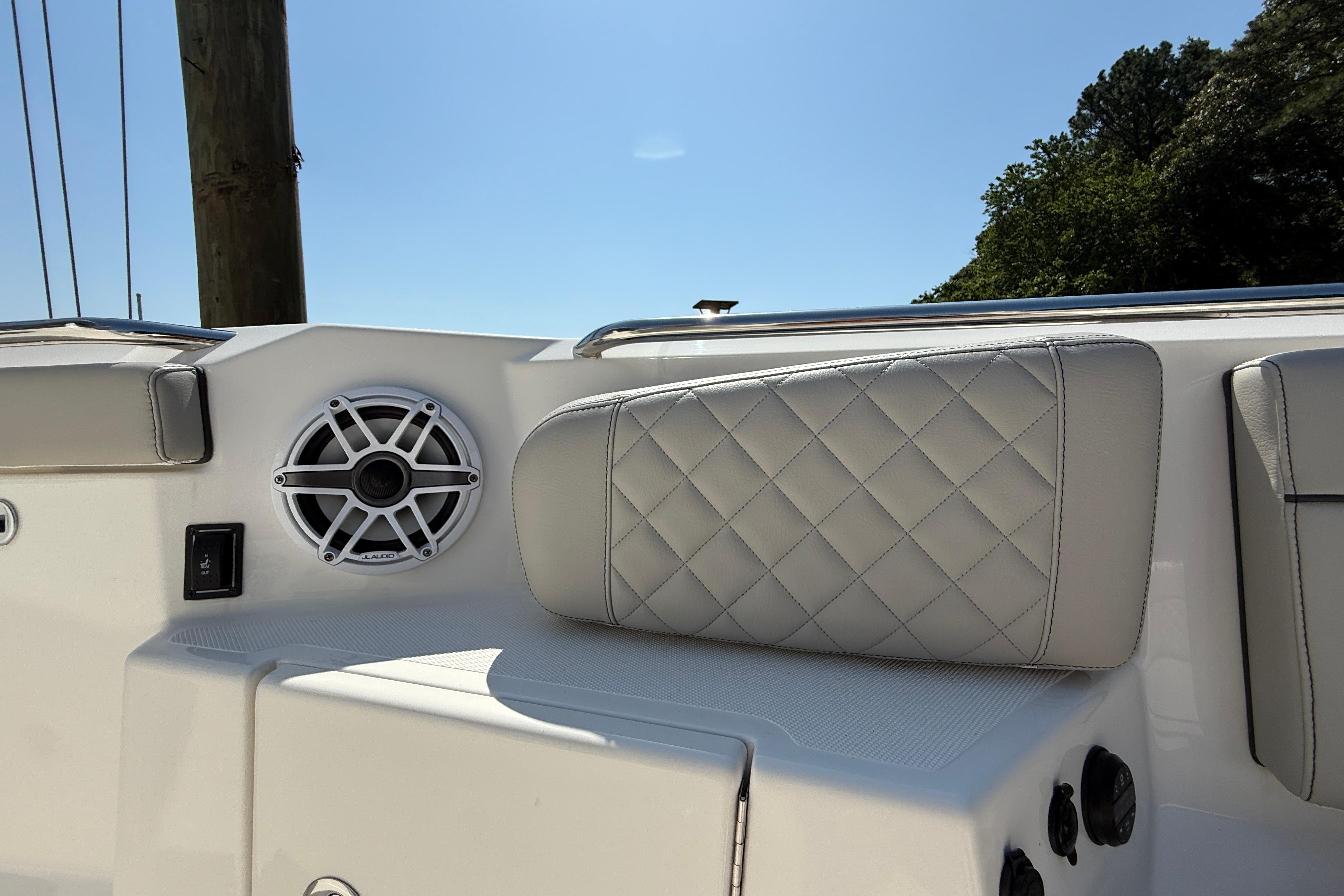 2024 Pursuit S 328 Sport-23