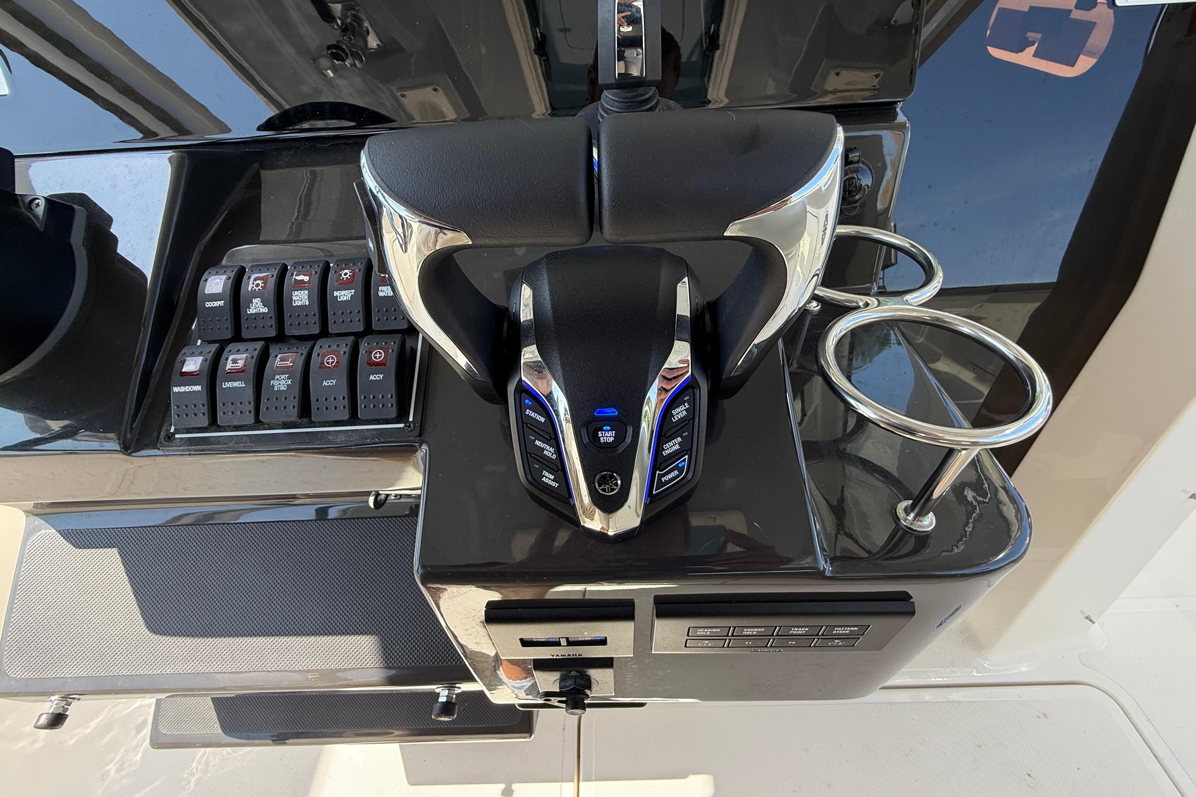 2024 Pursuit S 328 Sport-38