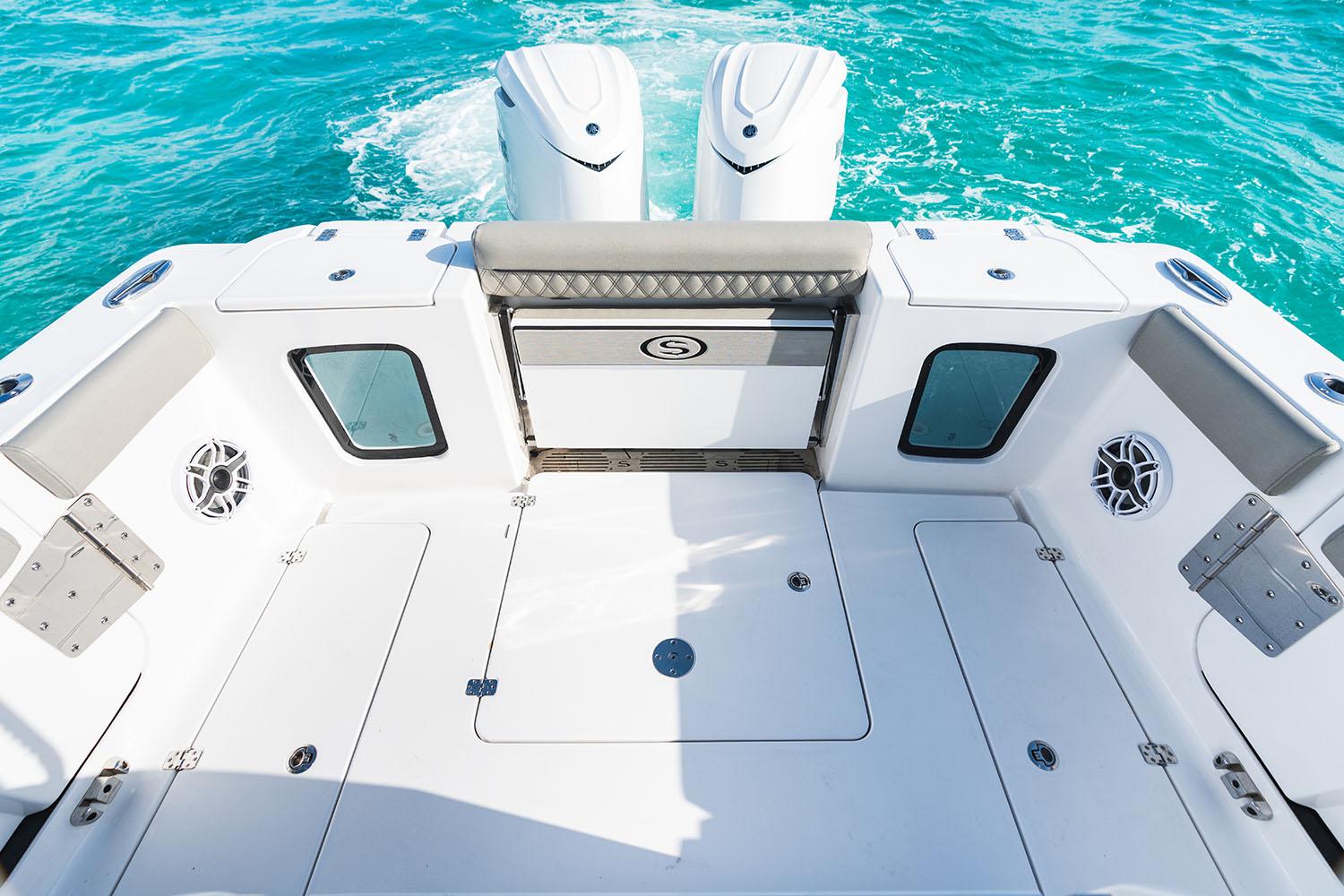 2026 Sportsman Open 302 Center Console-13