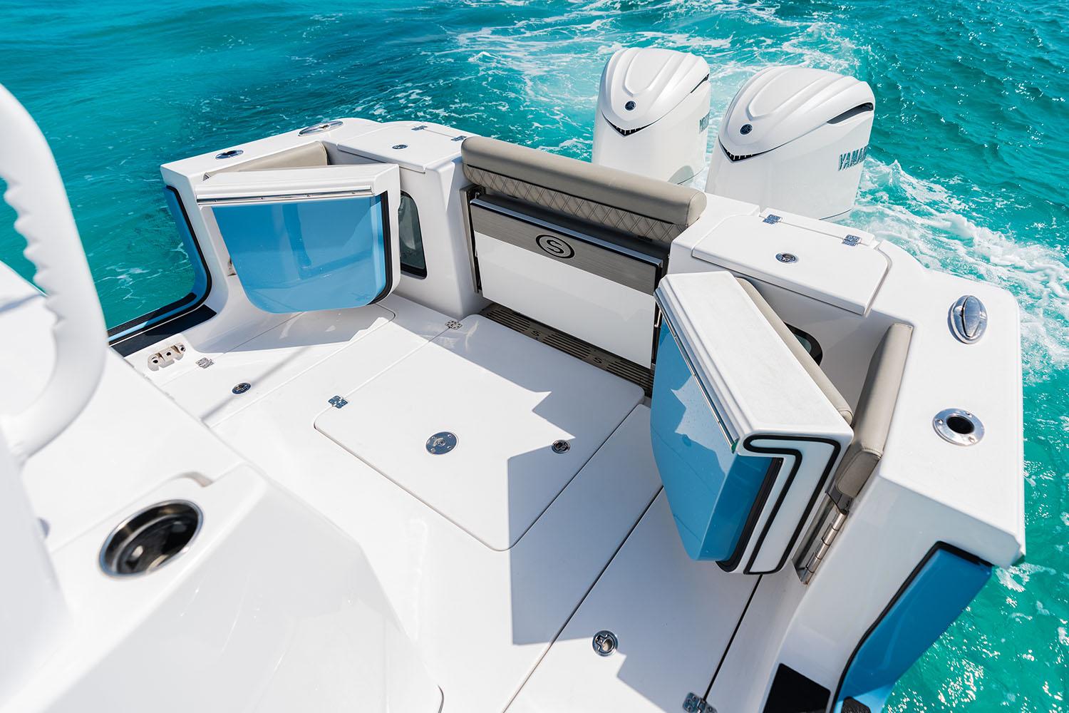 2026 Sportsman Open 302 Center Console-15