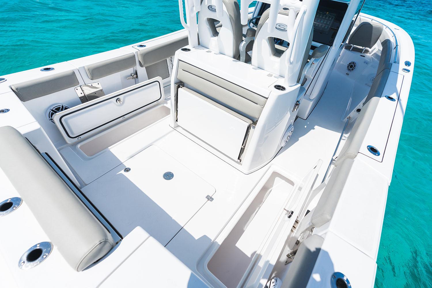 2026 Sportsman Open 302 Center Console-12