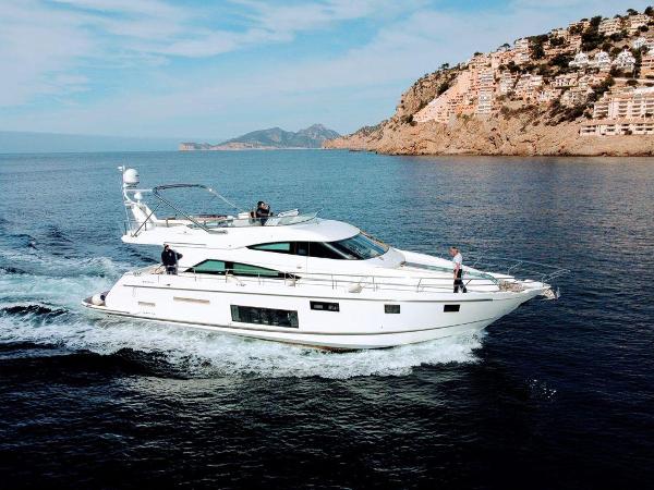 2014 Fairline Squadron 65