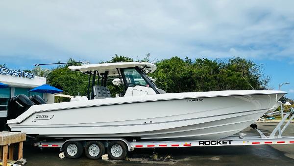 Photo of 2023 Boston Whaler 36'