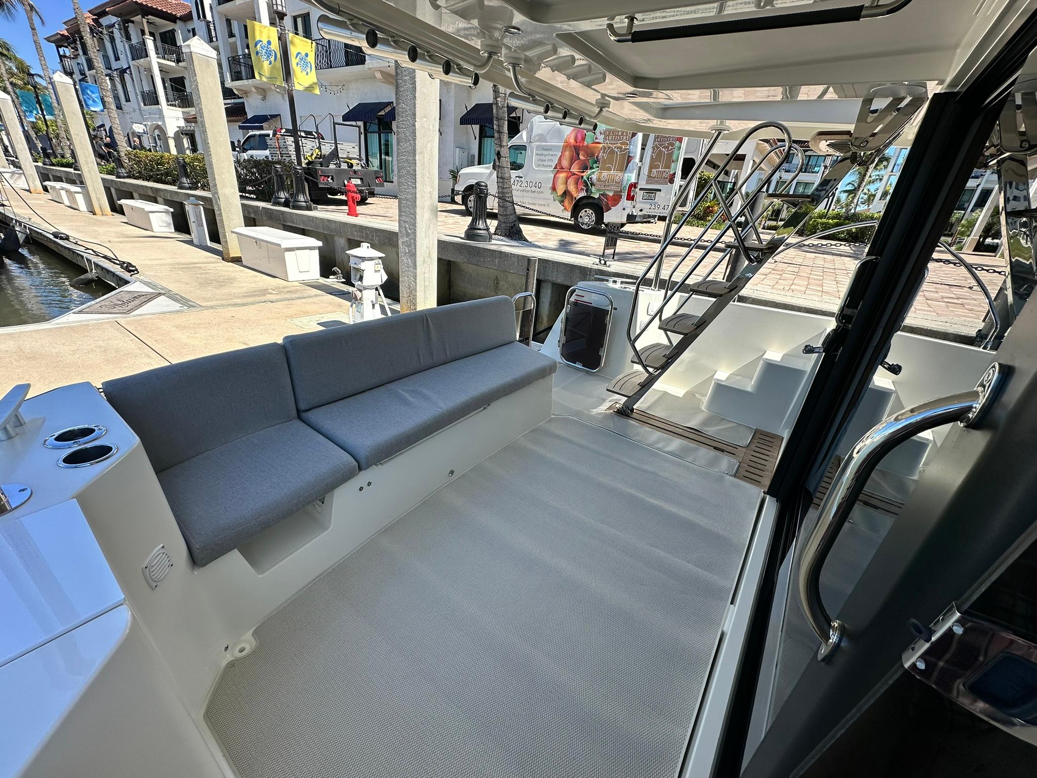 Yacht Photos Pics