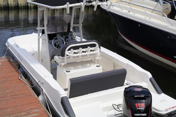 20' Bayliner, Listing Number 100905585, Image No. 6