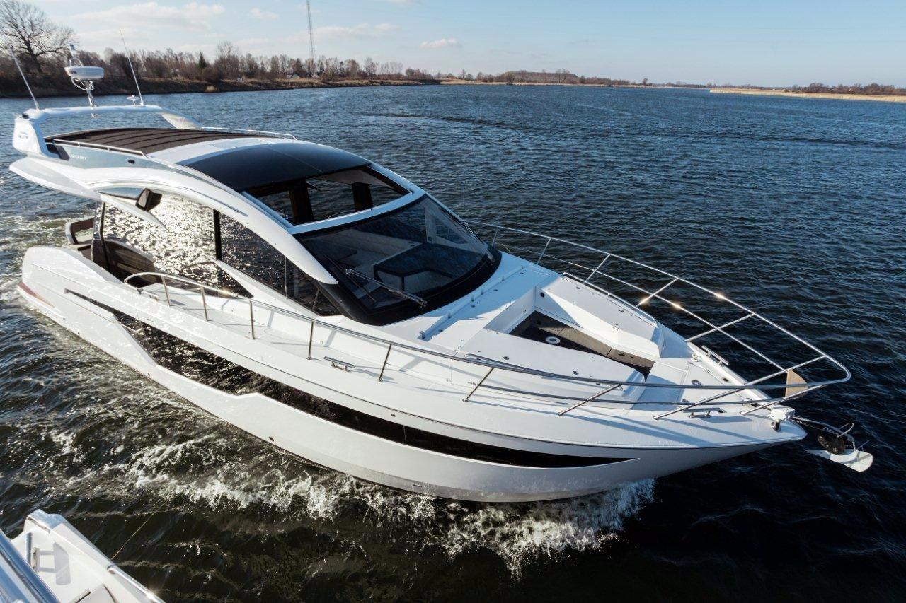 galeon yachts 510 skydeck