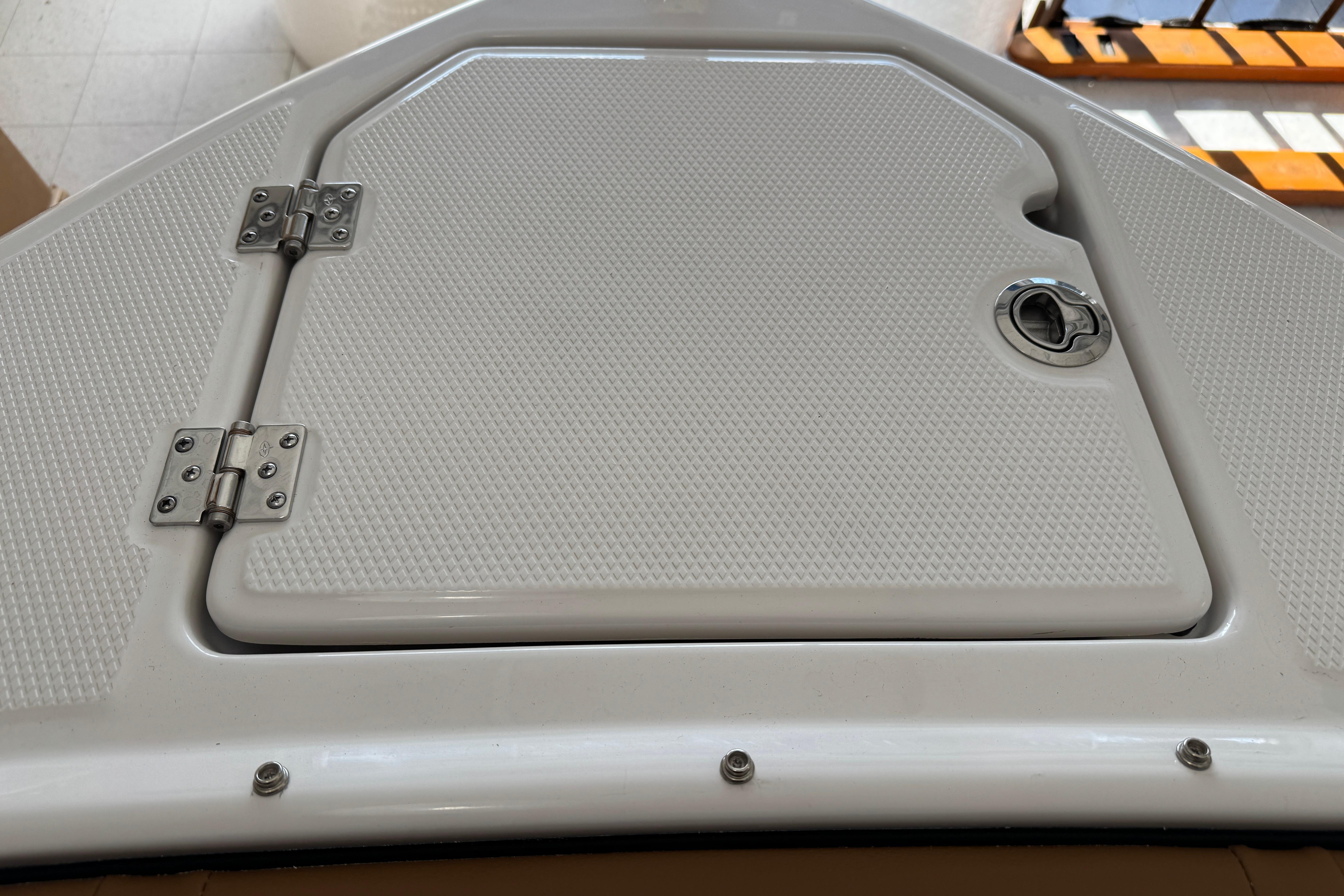 2026-chaparral-250-osx-power-10062511-20260121130812649-2