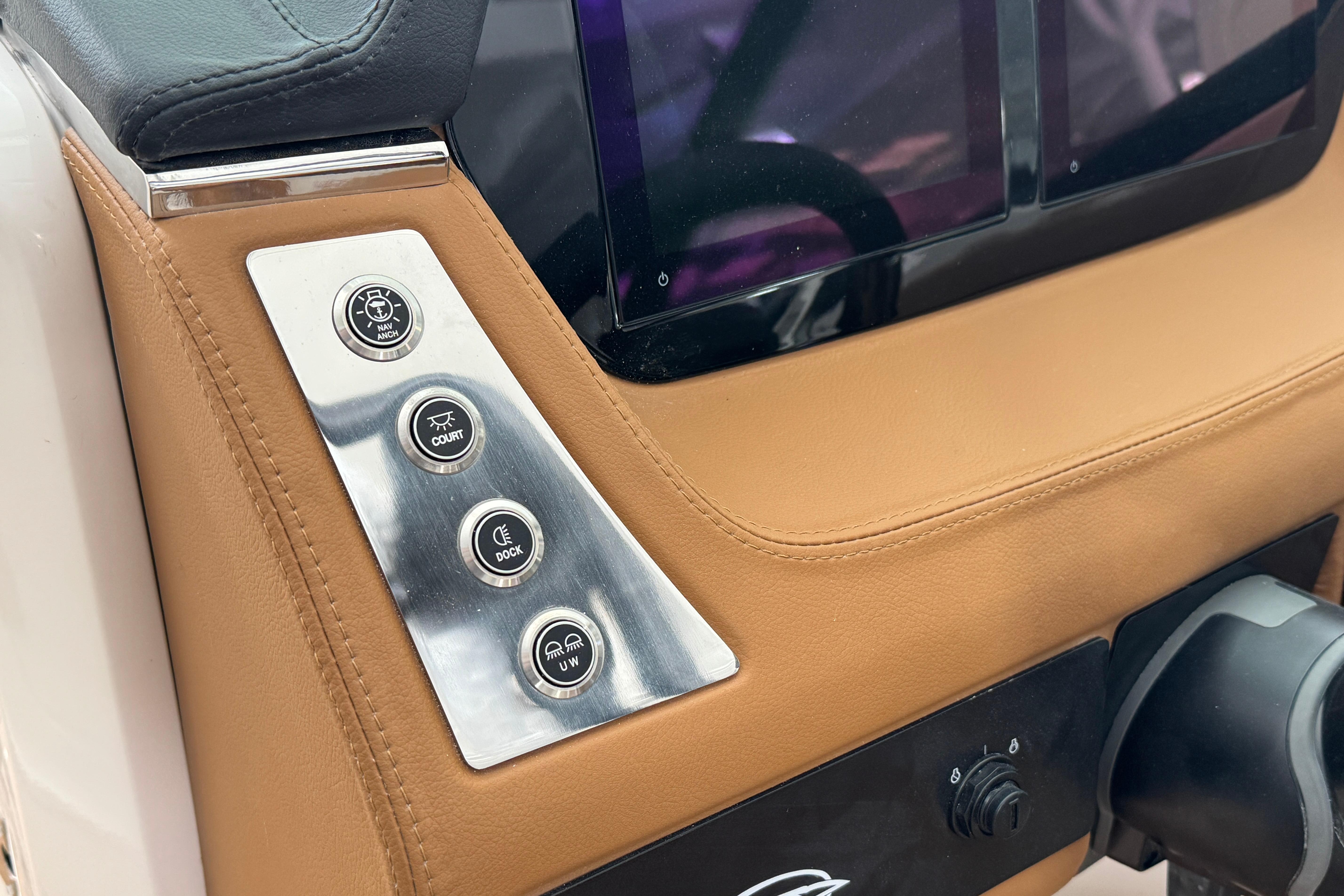 2026-chaparral-250-osx-power-10062511-20260121130845215-2