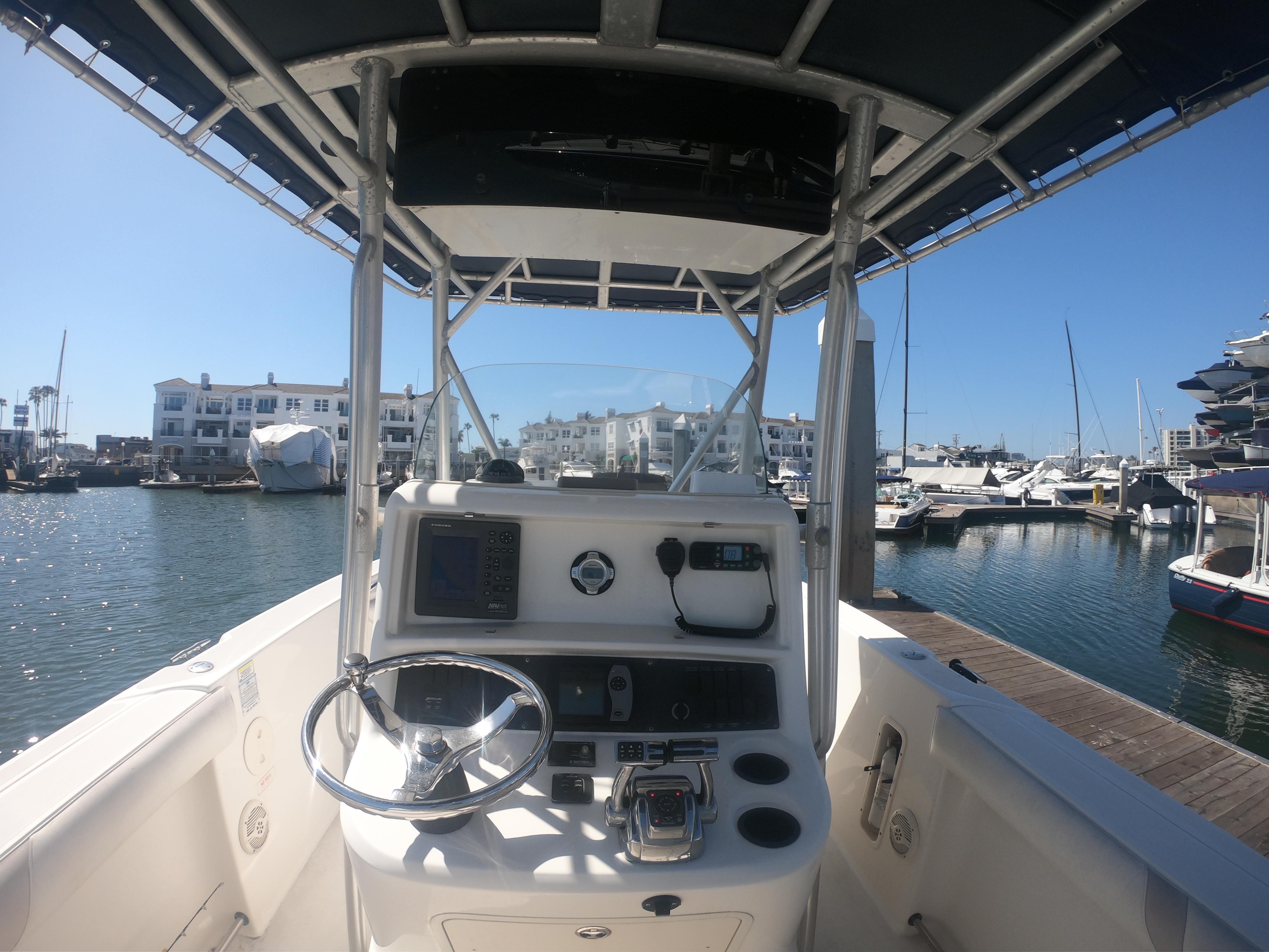2006-boston-whaler-270-outrage-power-9752521-20250509113855855-1_XLARGE