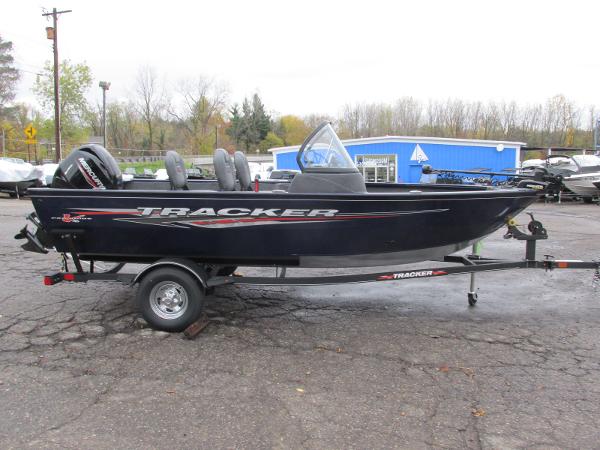 2021 Tracker Boats boat for sale, model of the boat is Pro Guide V-16 WT & Image # 3 of 35