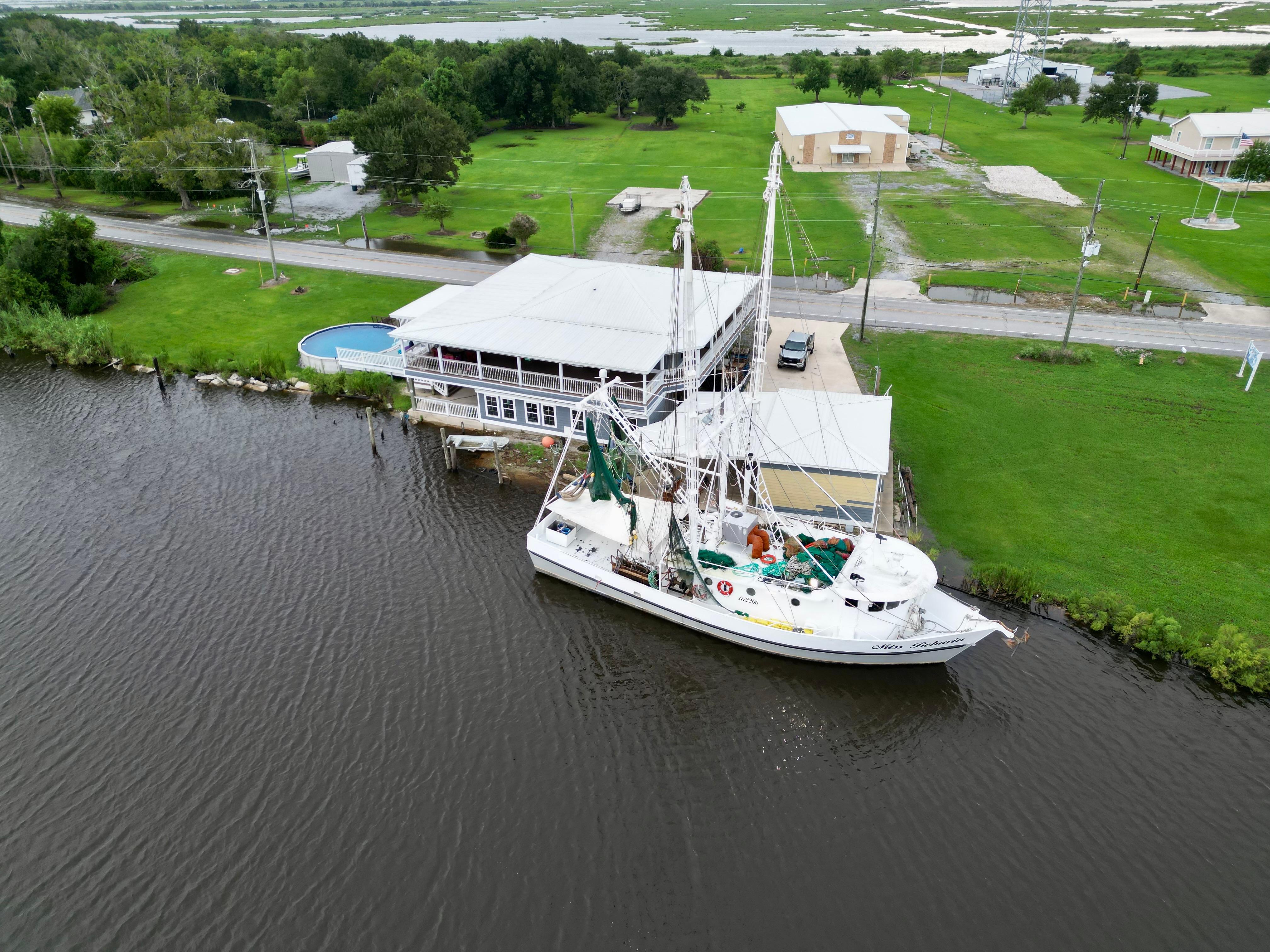Blanchard-69 Shrimper/Freezer 2001-Miss Behavin FL-US-9672524 | Thumbnail