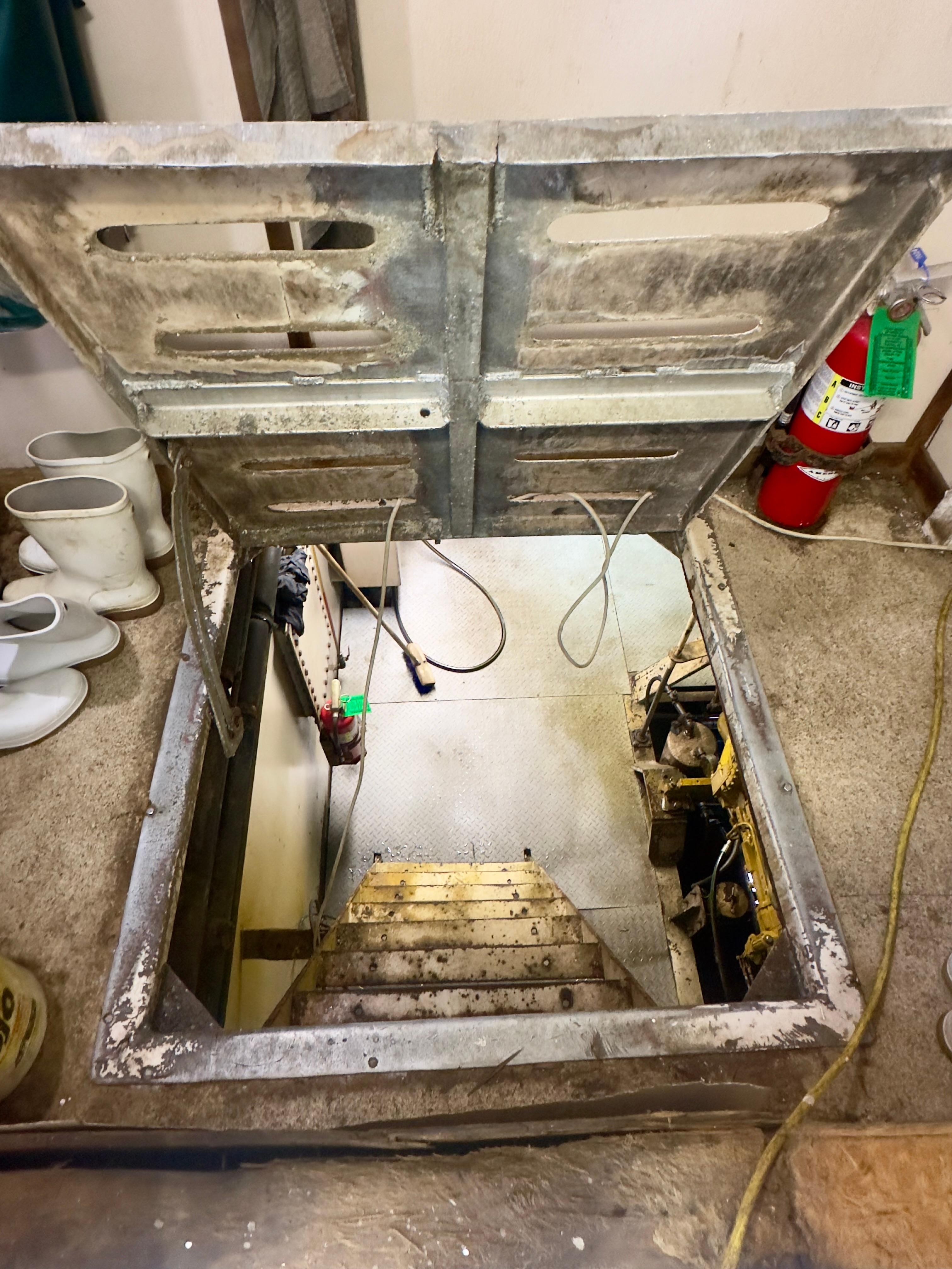 Blanchard-69 Shrimper/Freezer 2001-Miss Behavin FL-US-9672524 | Thumbnail