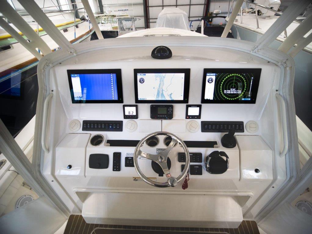 Regulator 41 CAST IN PLACE - Helm Electronics