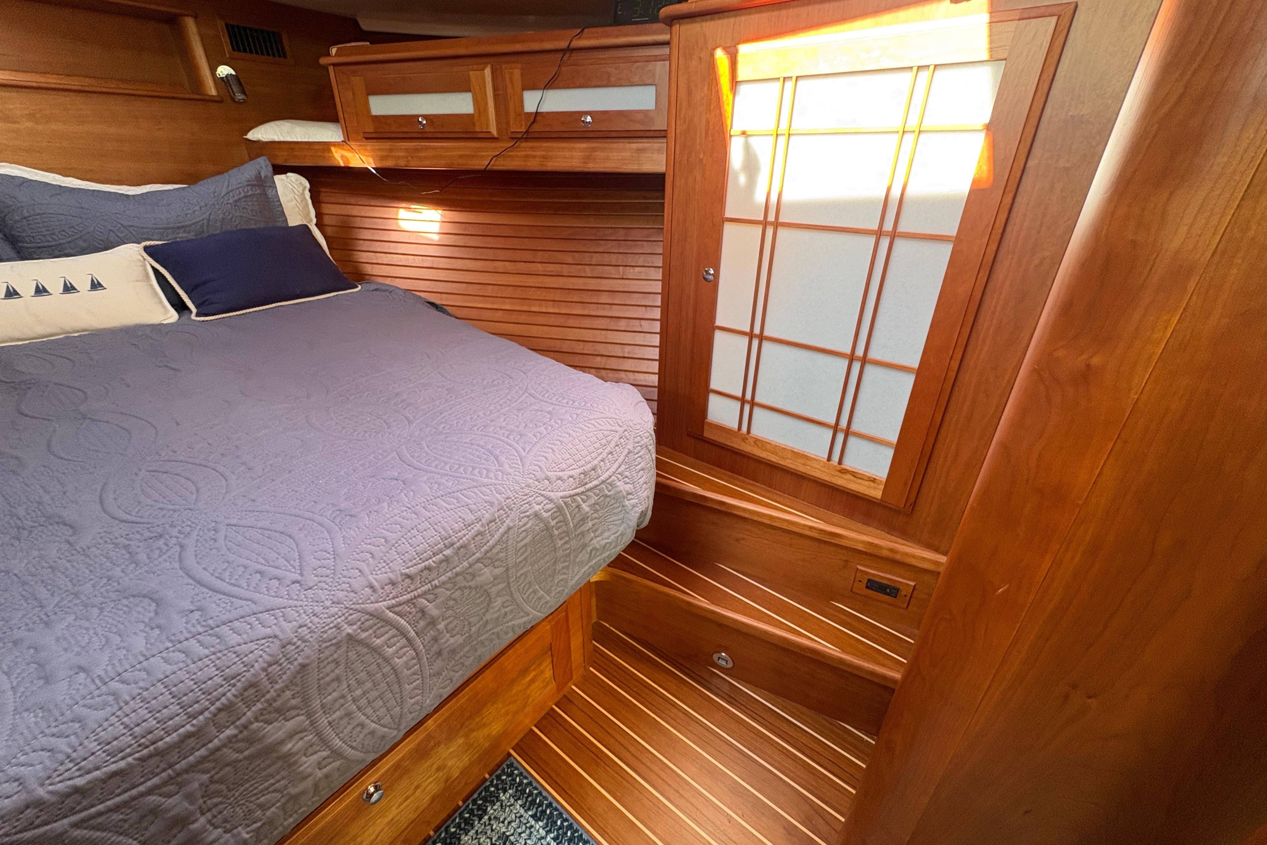 2023 Sabre 45 Salon Express-35