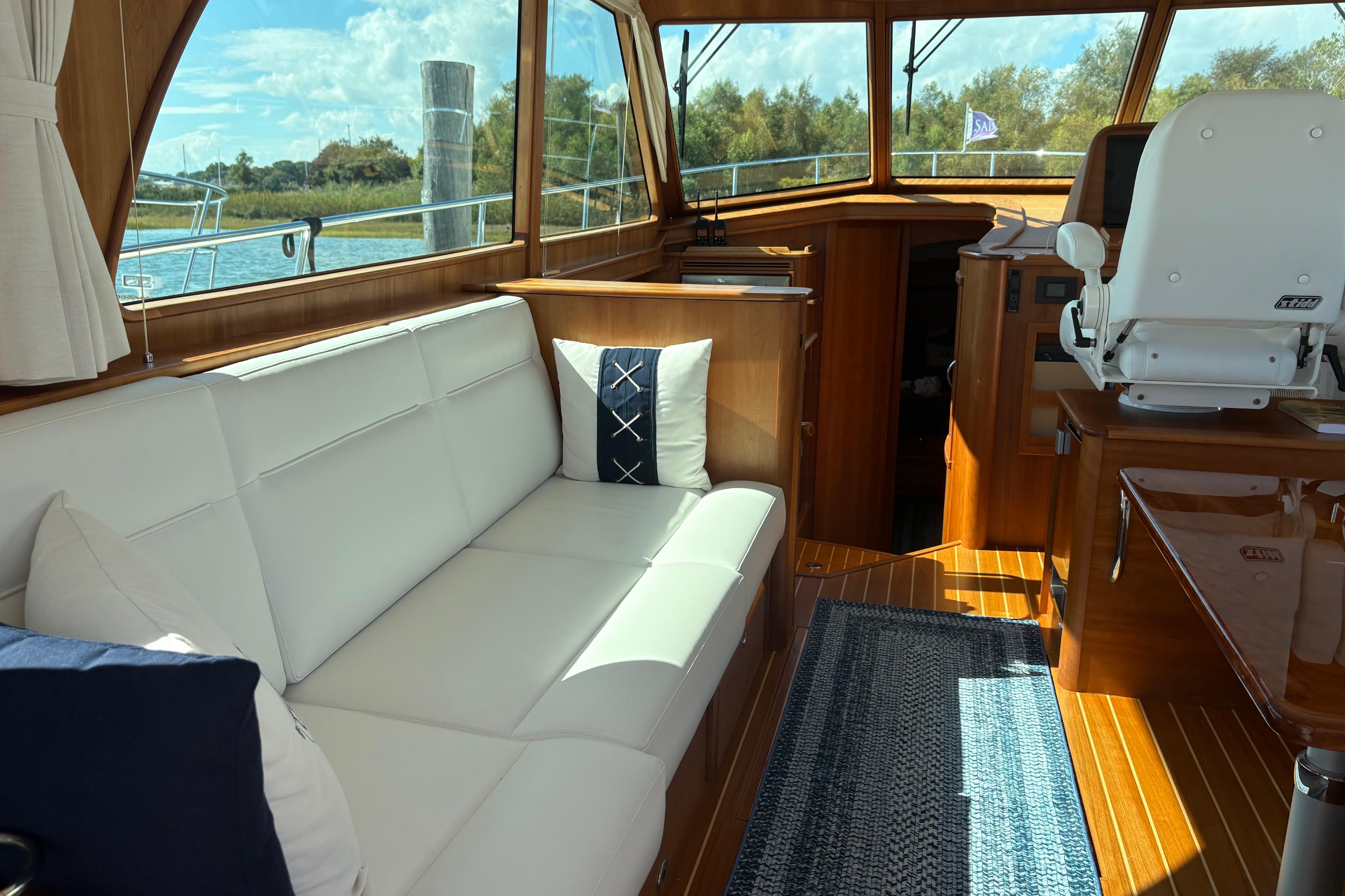 2023 Sabre 45 Salon Express-7