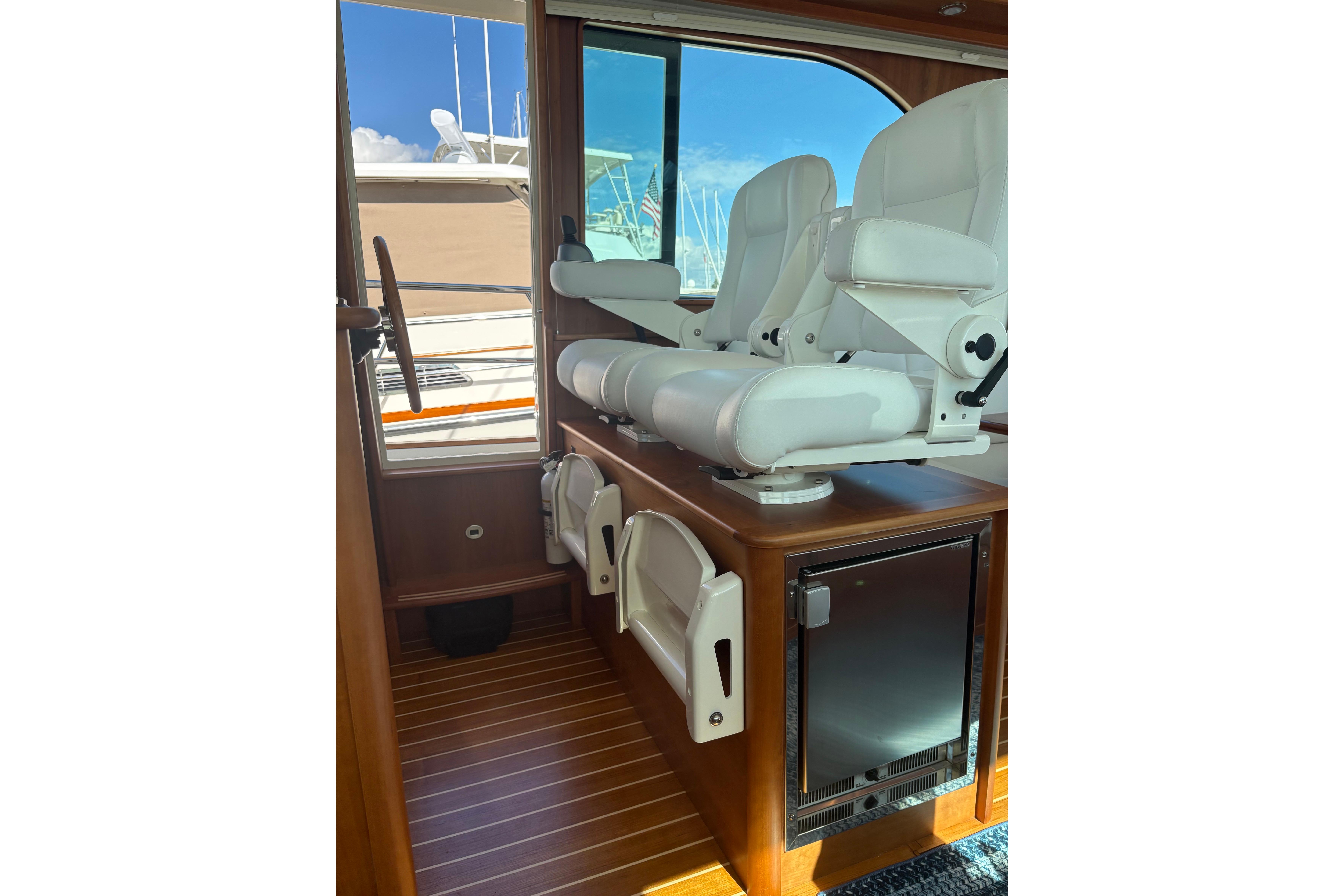 2023 Sabre 45 Salon Express-17