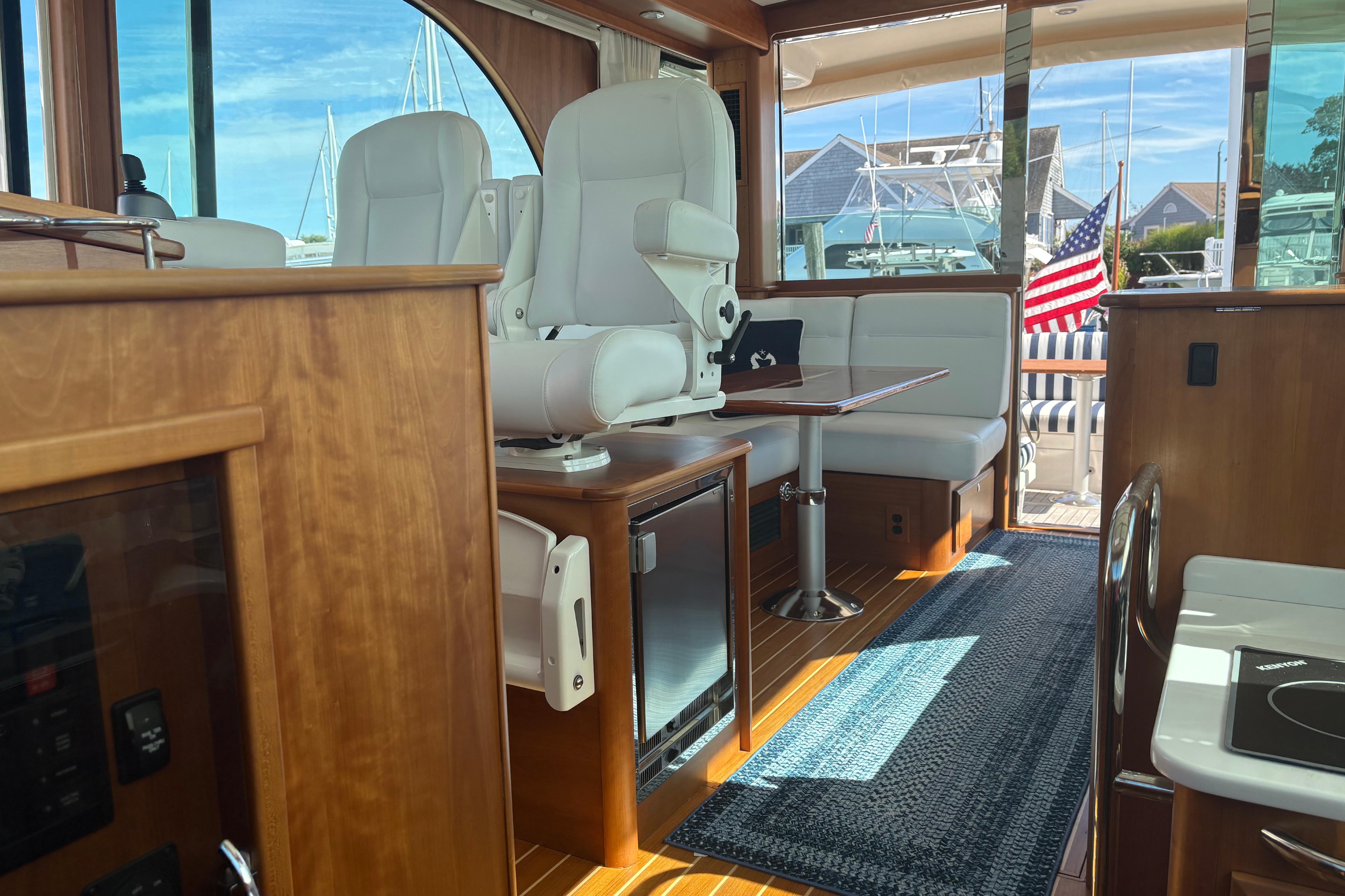 2023 Sabre 45 Salon Express-15