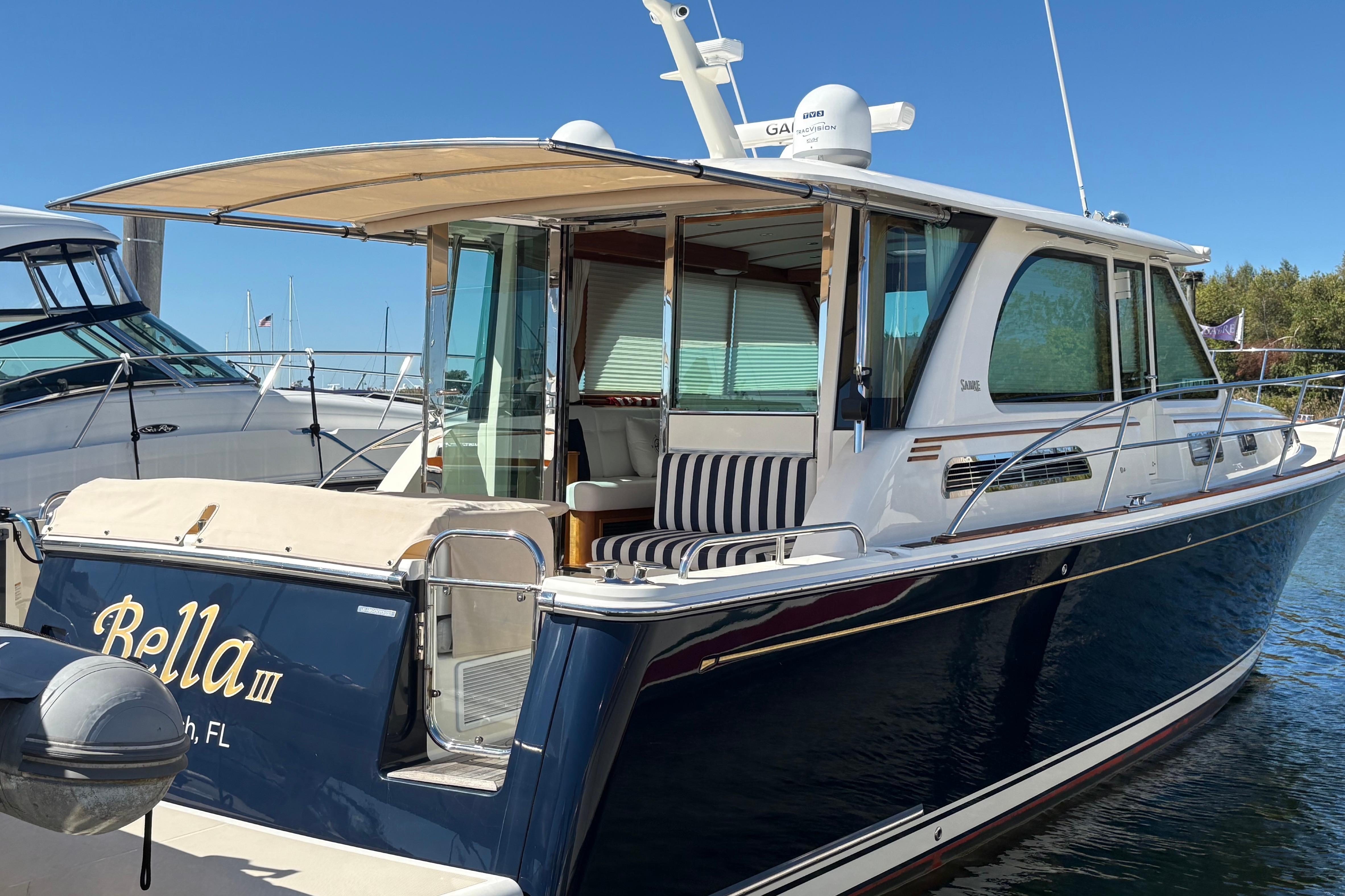 2023 Sabre 45 Salon Express-1